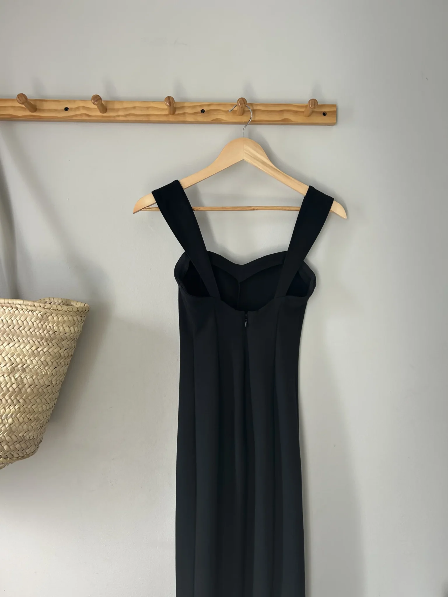 Image for Black mid-length evening dress – XS – Abercrombie & Fitch