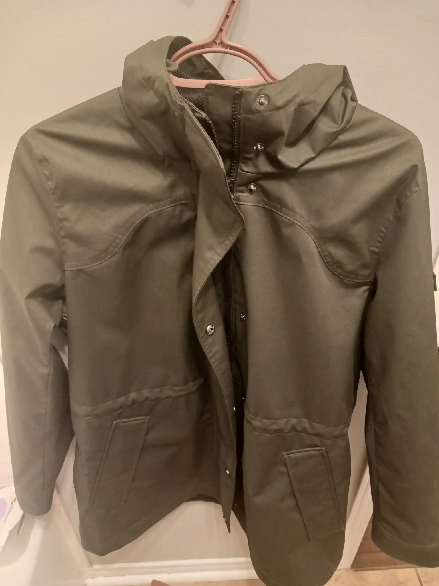 Image for Hunter khaki green raincoat, size Large, new