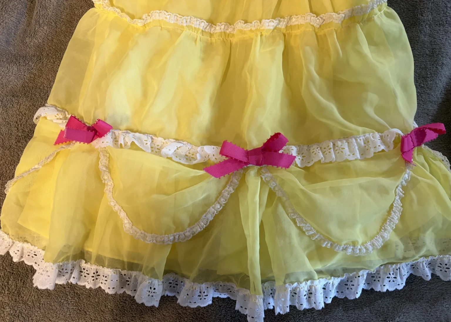 Image for Vintage Girls’ Dress from the 60s/70s in Yellow and Fuchsia – Size 18–24 months / 2T