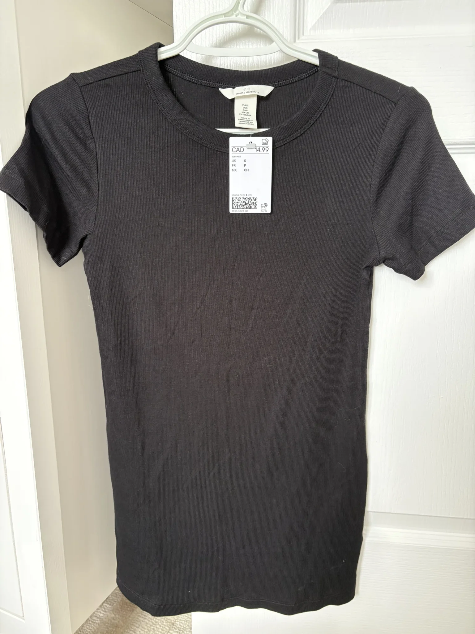 Featured image for Black maternity T-shirt