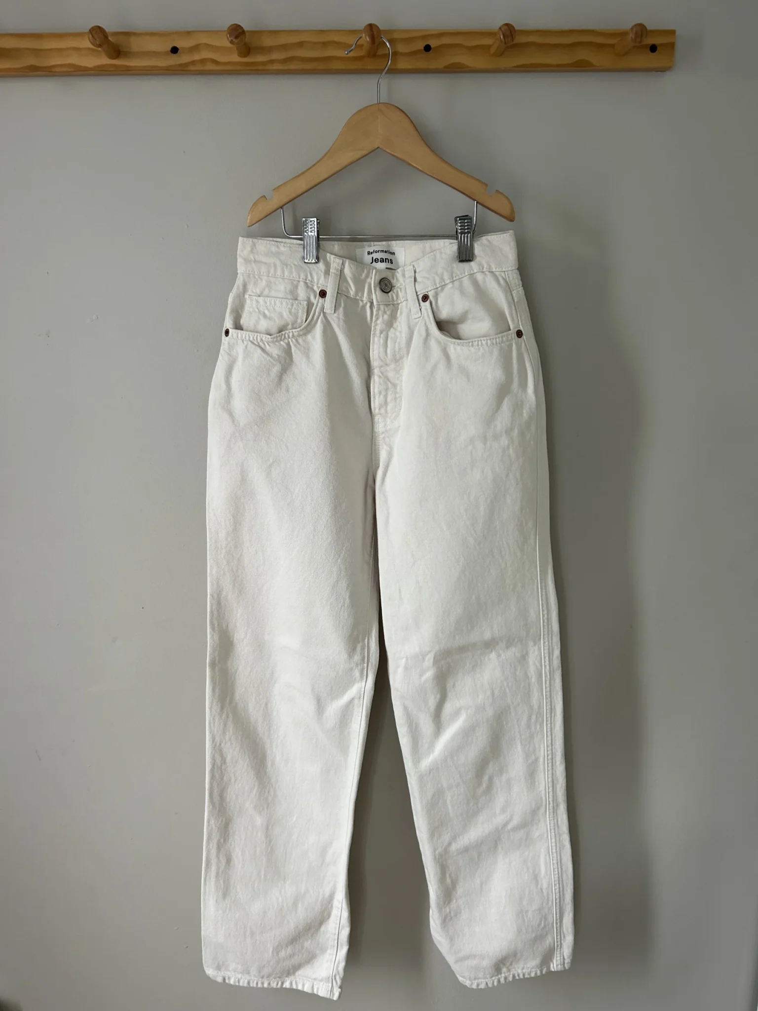 Image for Val 90s Mid-Rise Straight-Leg Jeans