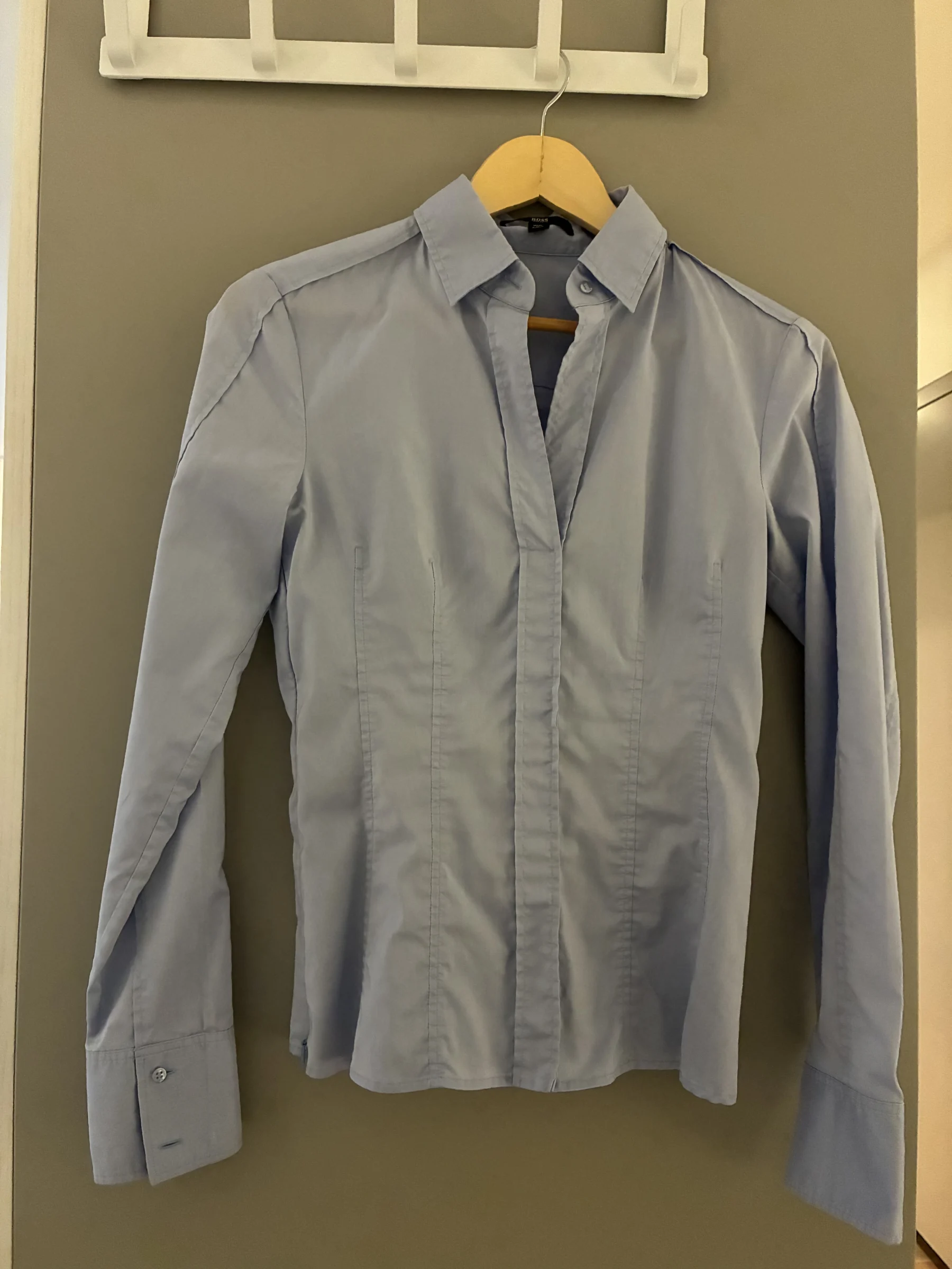 Chemise Hugo Boss pour femme *Autre seconde main