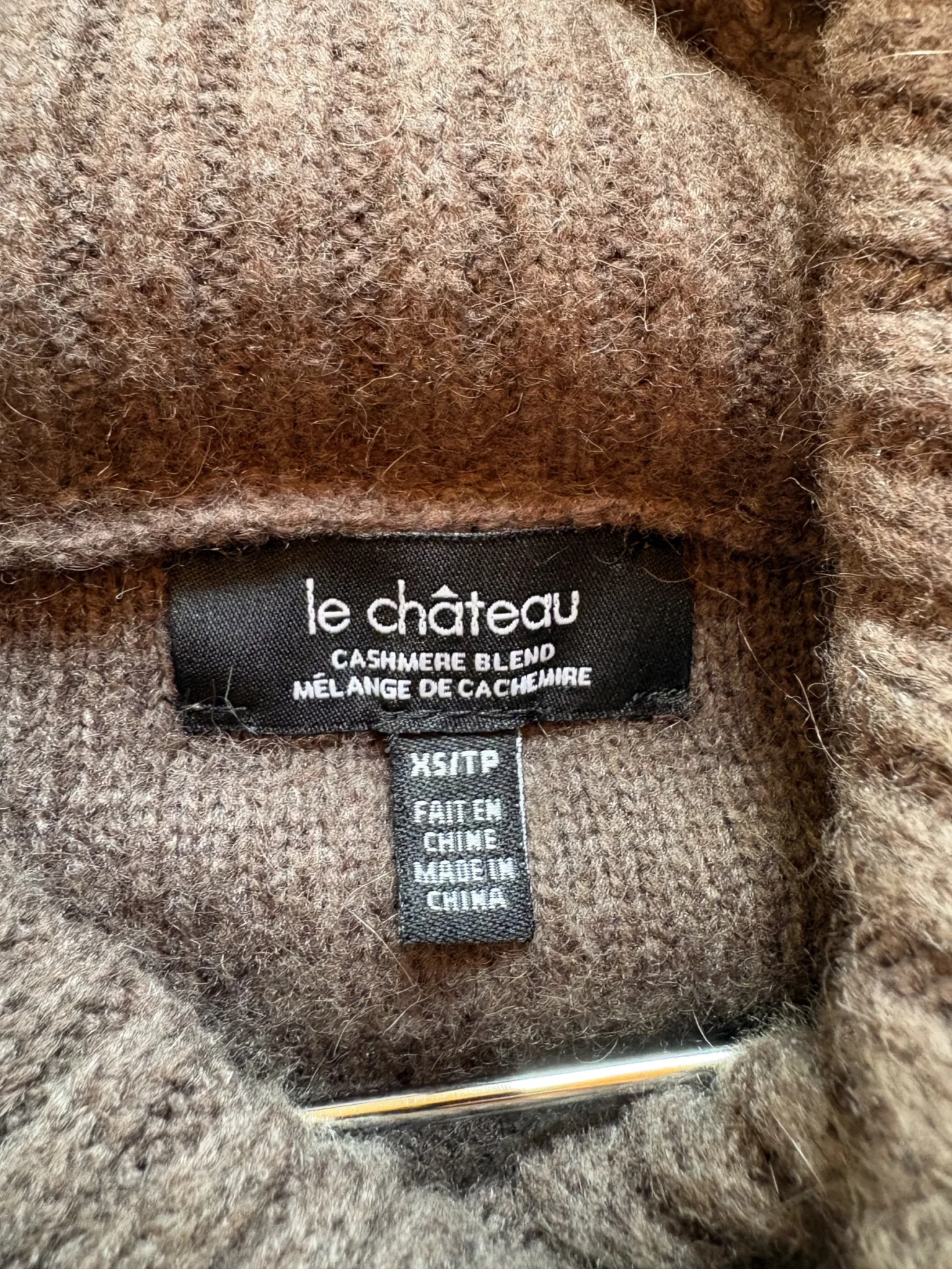 Image for Chandail de laine brun Le Chateau