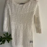 Featured thumbnail for Chandail en tricot blanc Le Chateau