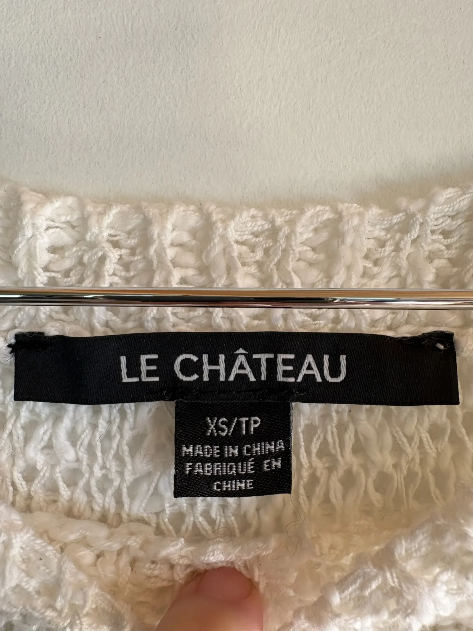Image for Chandail en tricot blanc Le Chateau