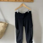 Featured thumbnail for Legging Lululemon Noir (Capri)