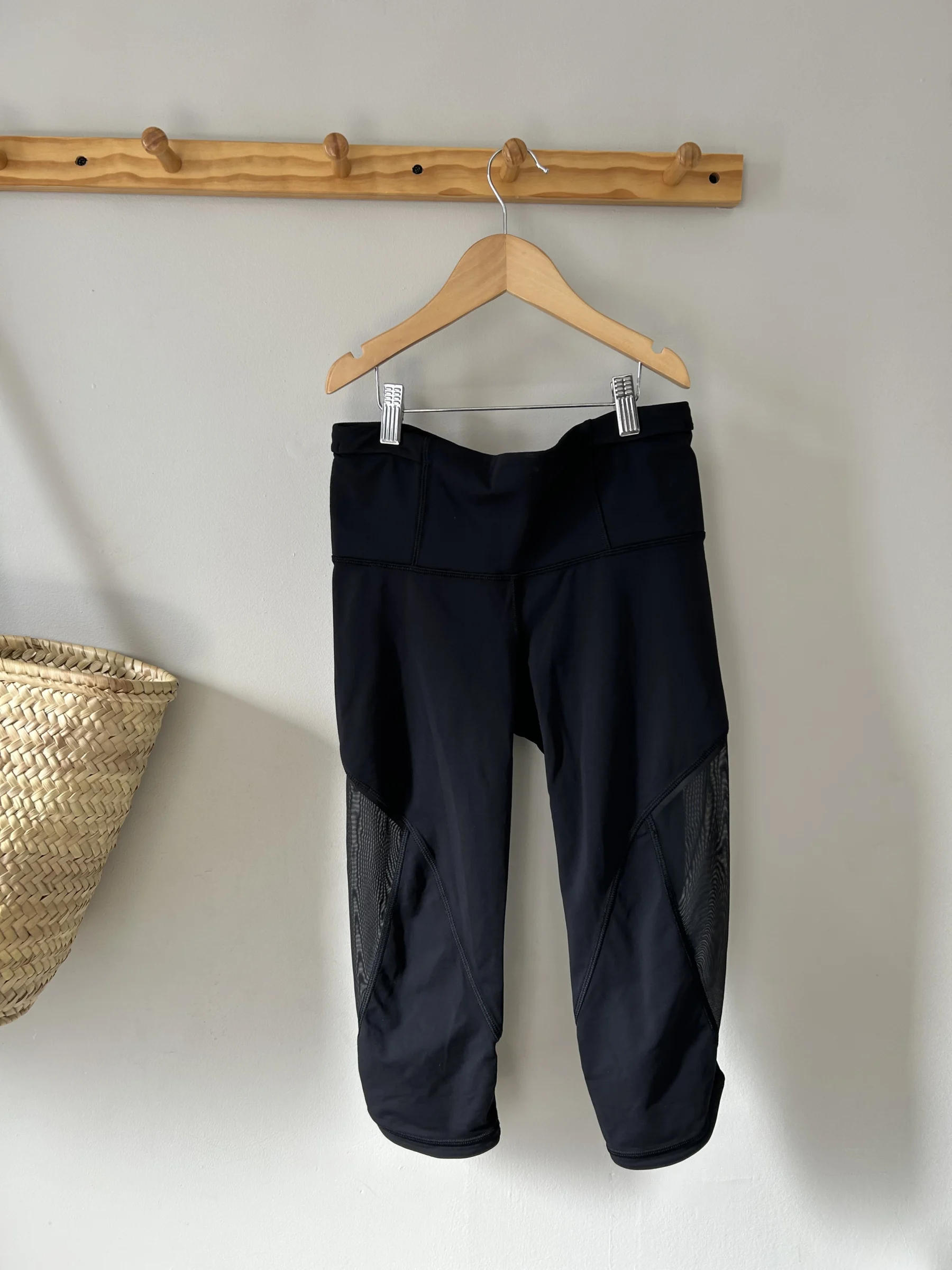 Lululemon Black Leggings (Capri) Lululemon seconde main