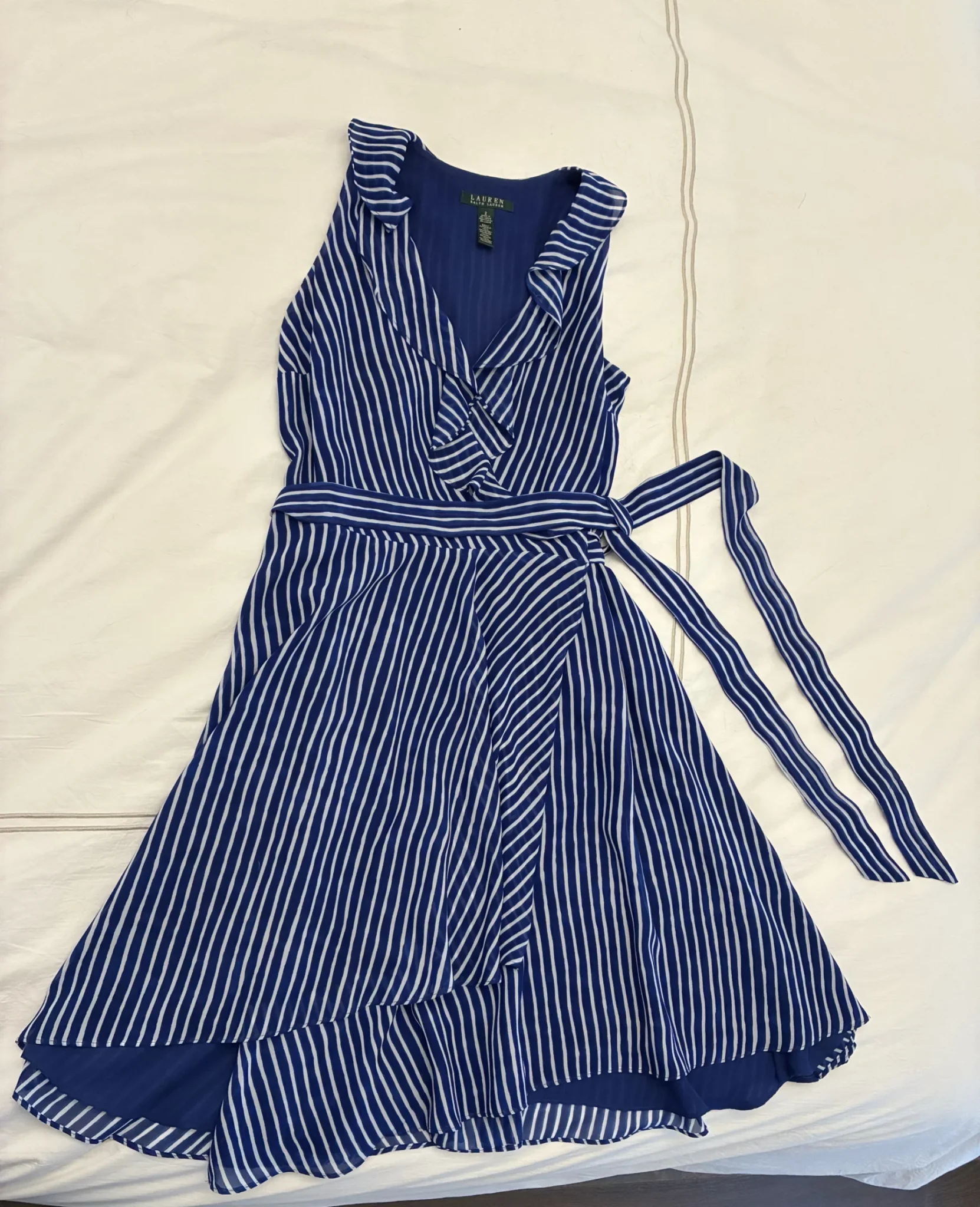 Featured image for A gorgeous, light and flowing summer dress