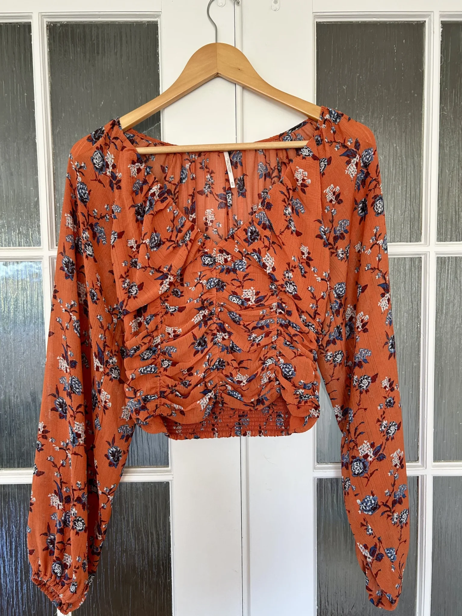Image for Floral blouse with puffed sleeves
