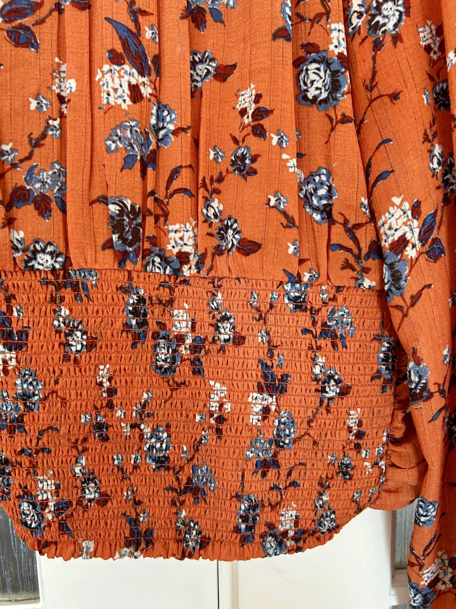 Image for Floral blouse with puffed sleeves