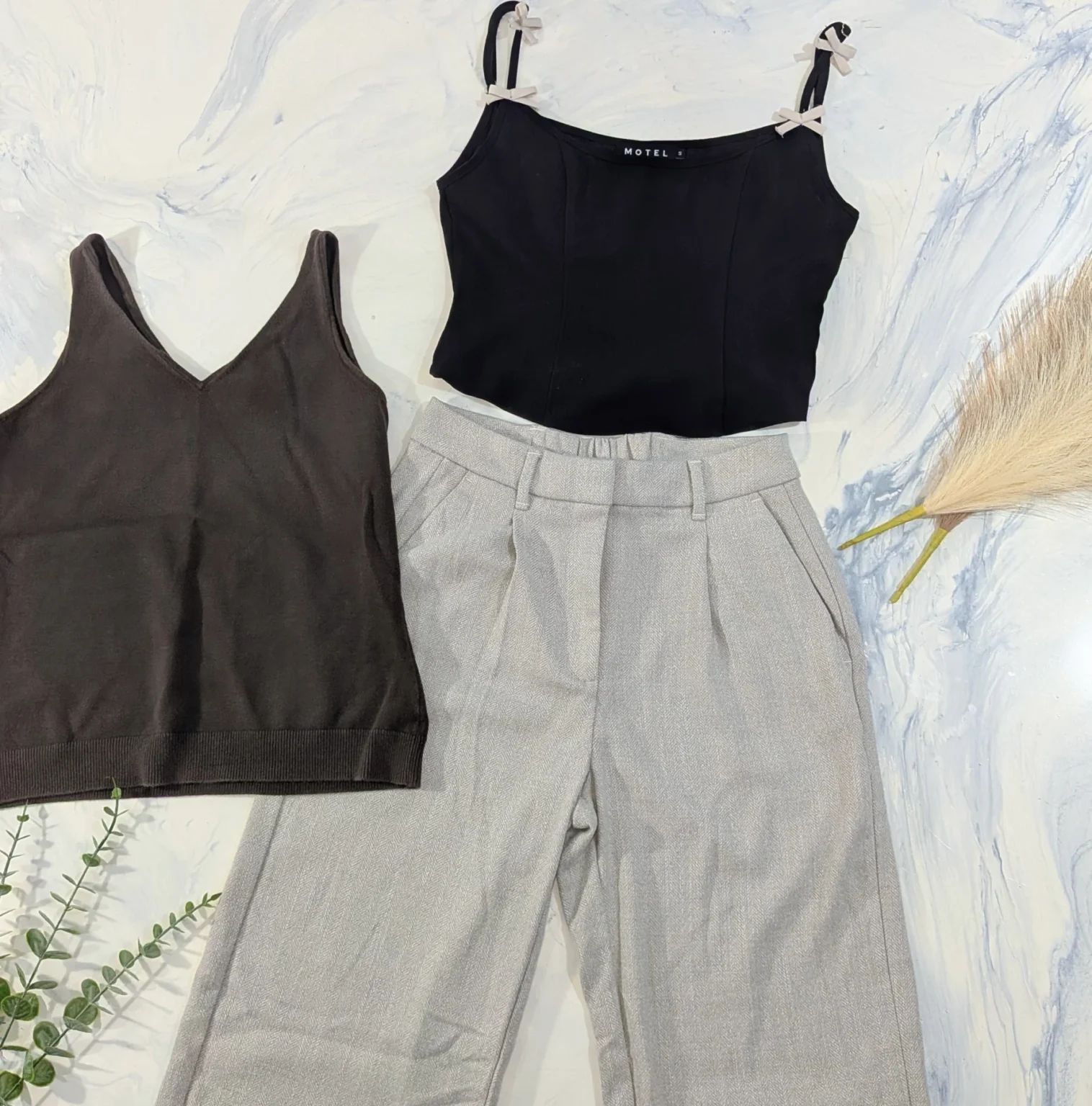 Image for 3-piece set: Old Navy trousers (size M) + 2 GAP/Motel camisoles