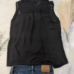 Thumbnail for Chic Outfit M / 28 – LEVI’S 724 High-Rise Straight Jeans + Black Lace Top