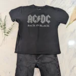Thumbnail for Outfit M / 31 – AC/DC ‘Back in Black’ T-shirt + ZARA black faded jeans