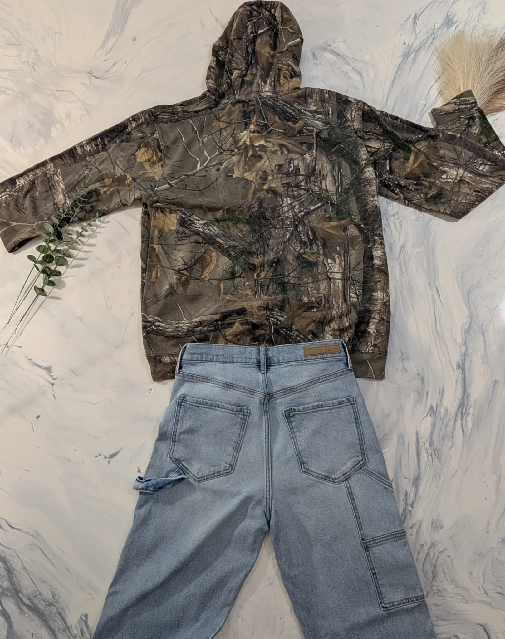 Image for Set /  - REALTREE Camo Khaki hoodie (L) + (3) CELLO Baggy Carpenter jeans