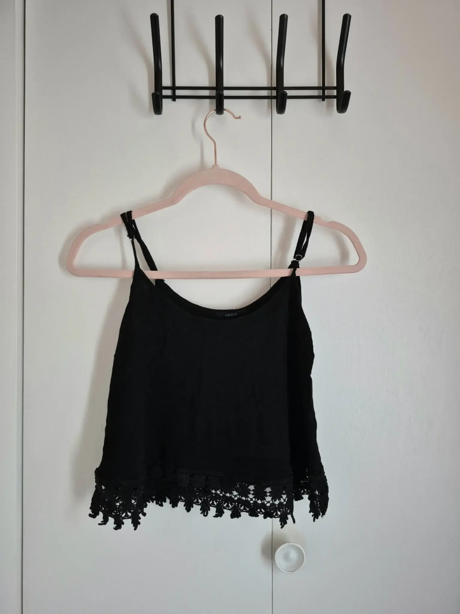 Black camisole, size Small, Forever21 Forever XXI seconde main