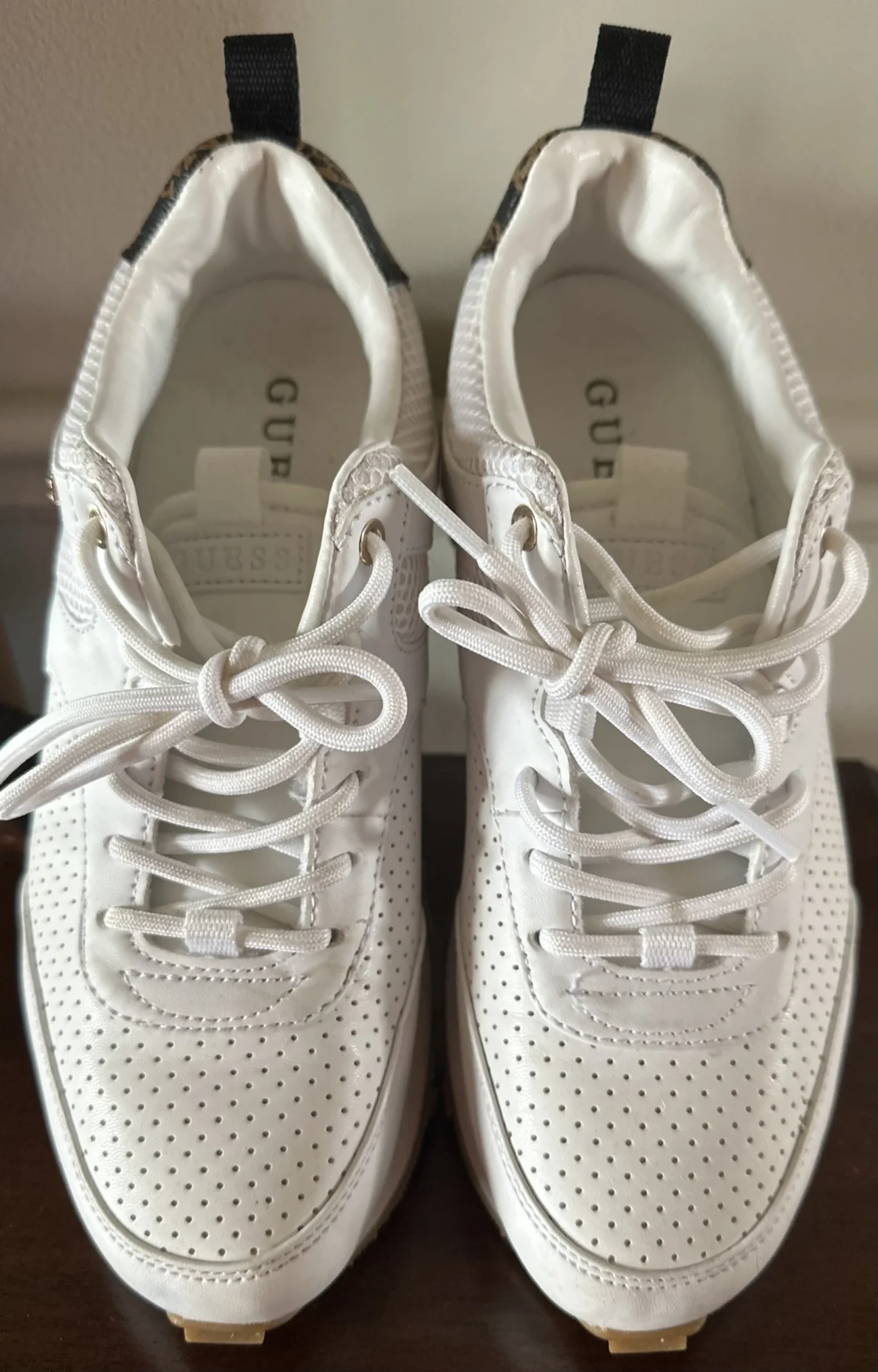 Featured image for GUESS espadrilles
