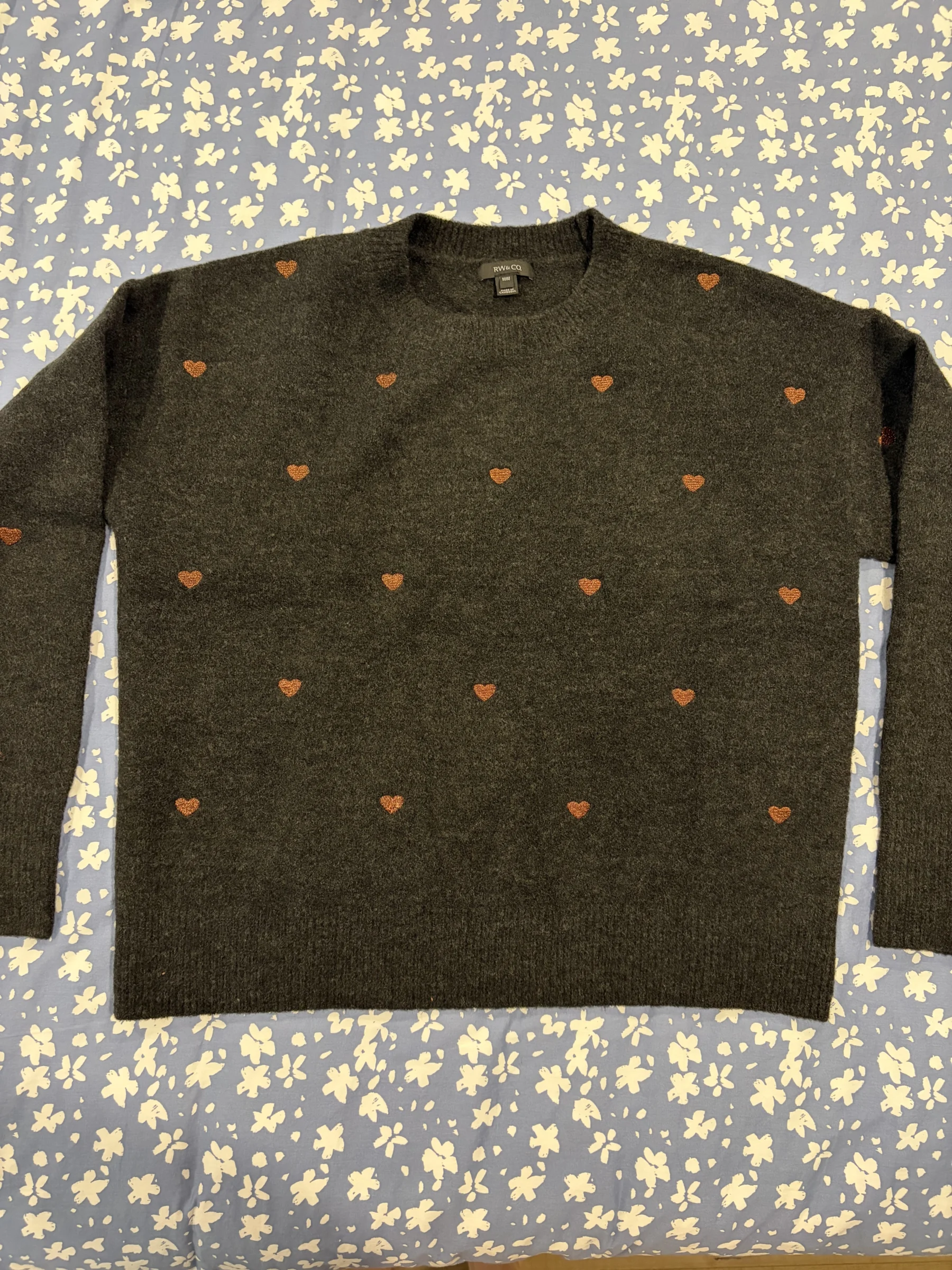 New jumper with heart embroidery Rw and Co seconde main