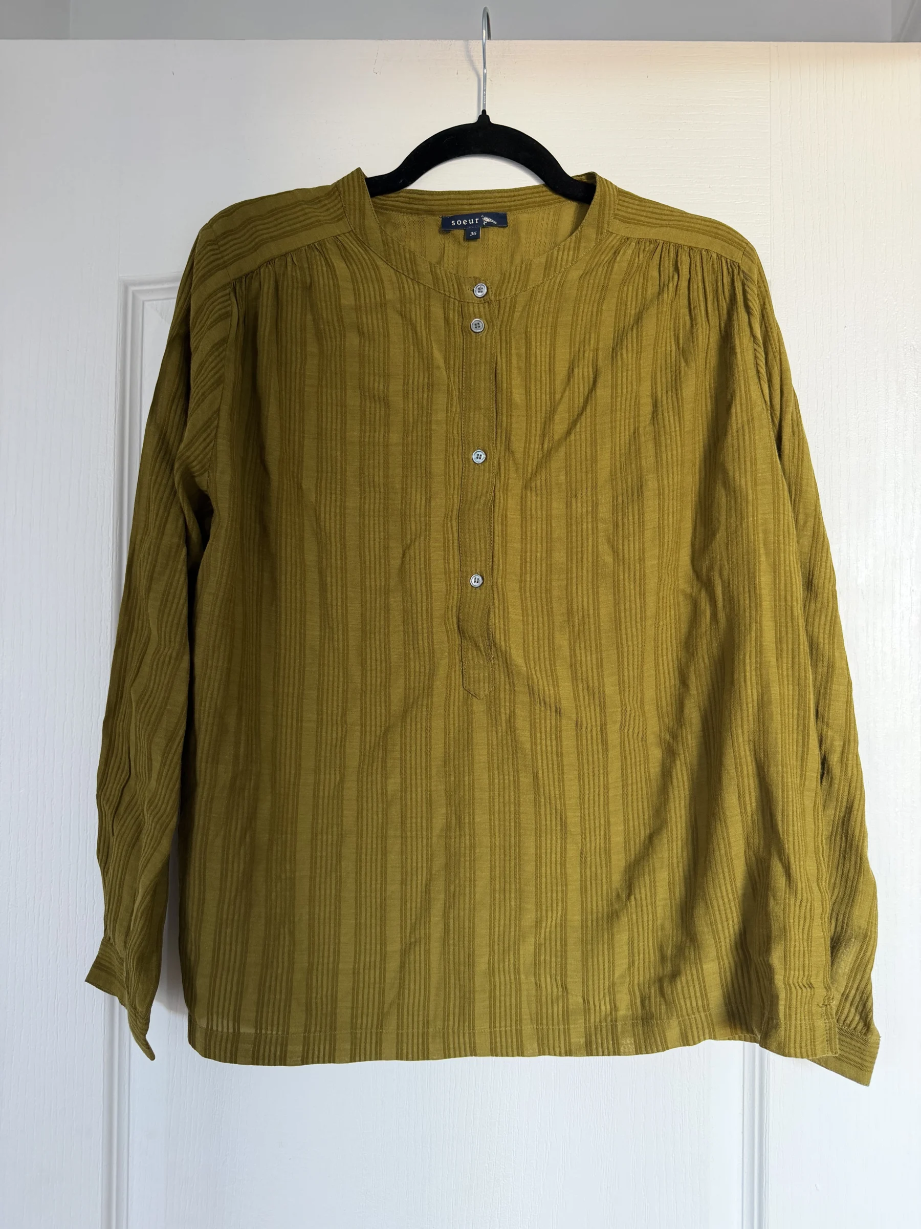 Birdy-style nurse’s uniform, size 36, khaki soeur seconde main