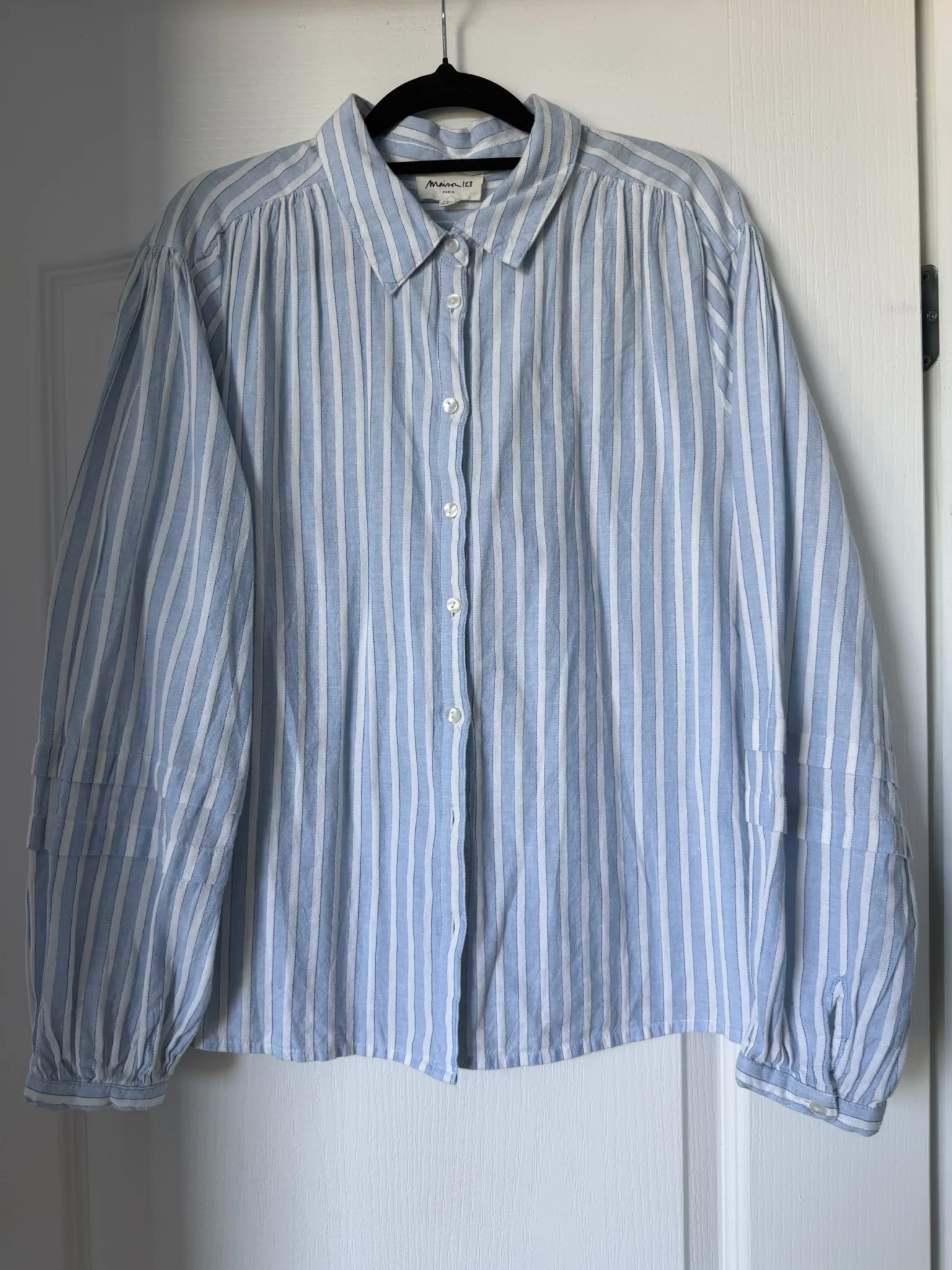 Featured image for Maison 123 shirt, size 40 FR (M/L), light blue with white stripes