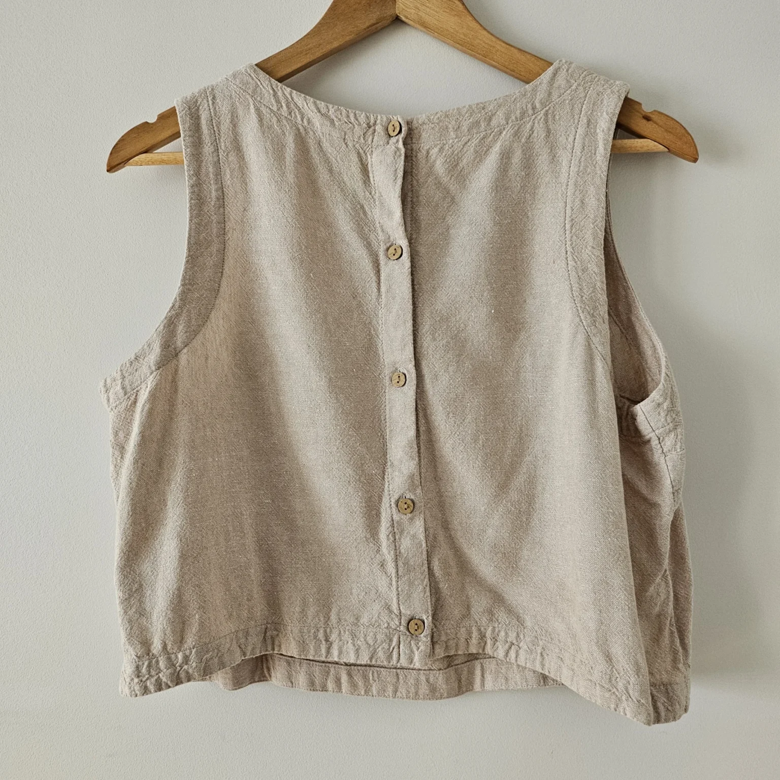 Image for Sleeveless top  in linen and viscose
