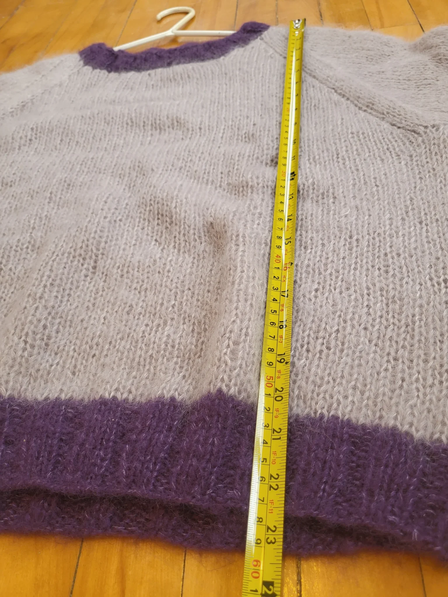 Image for Hand-knitted lilac-mauve jumper, mohair-style, cosy