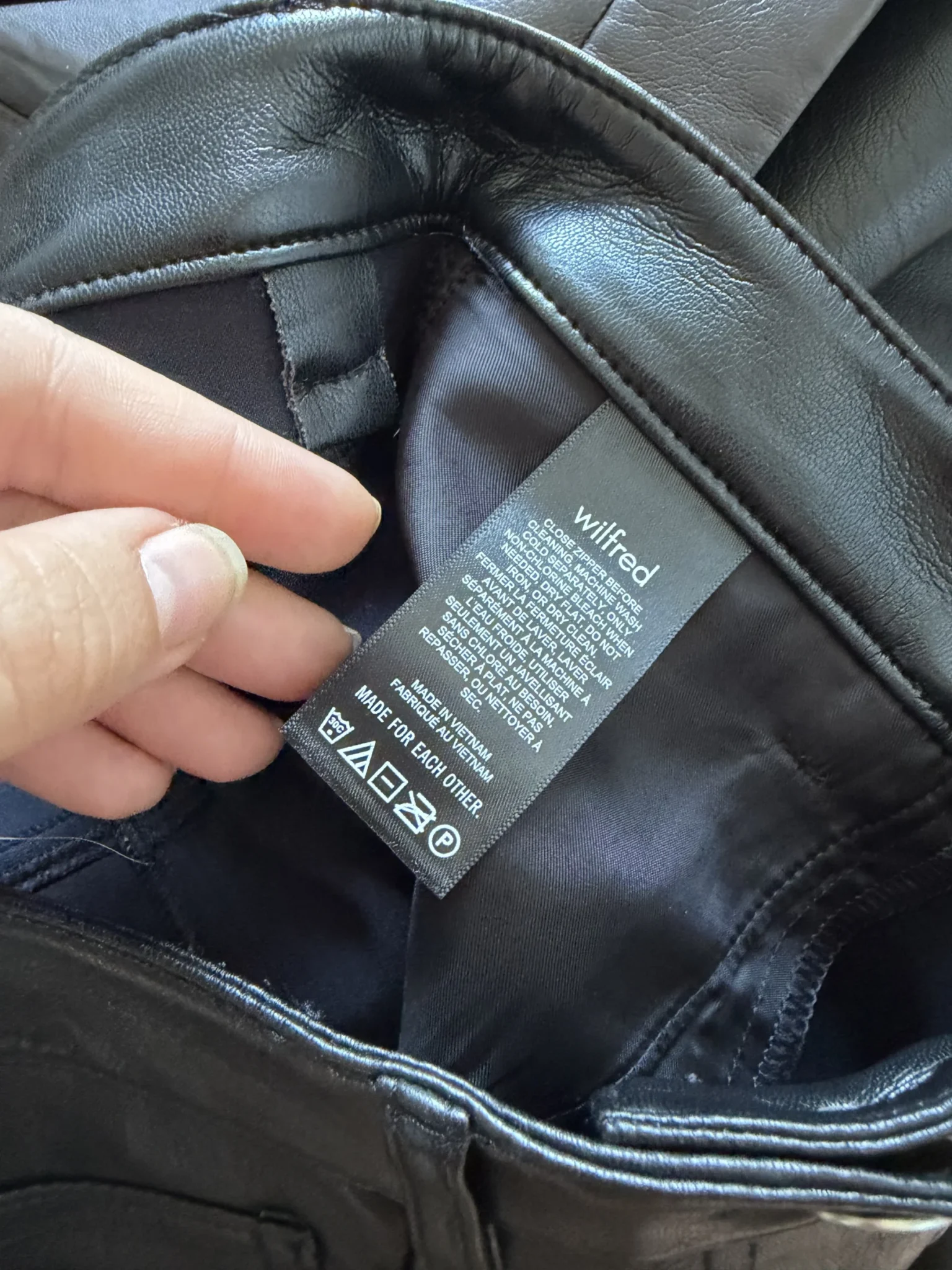 Image for Wilfred Melina black trousers, size 2, Aritzia