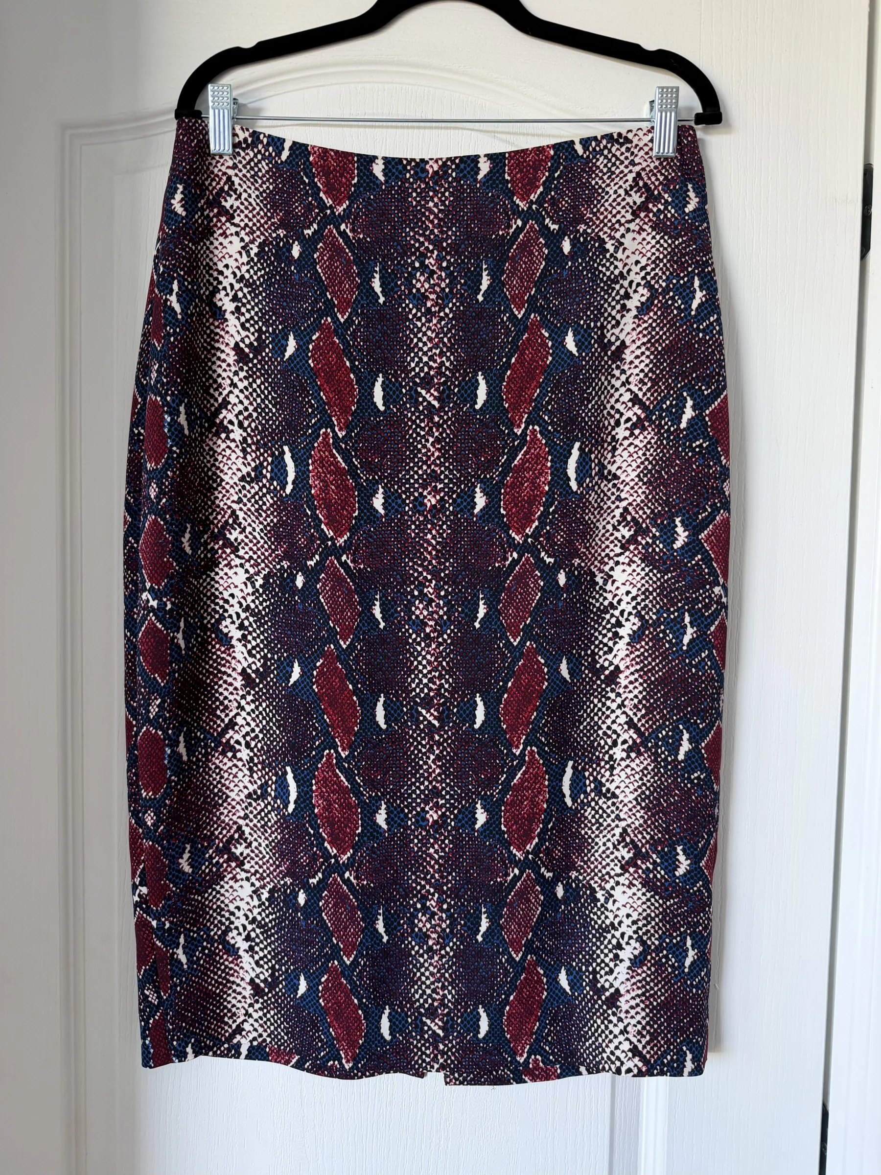 Diane Von Furstenberg skirt, size 12, python print Diane Von Fürstenberg seconde main