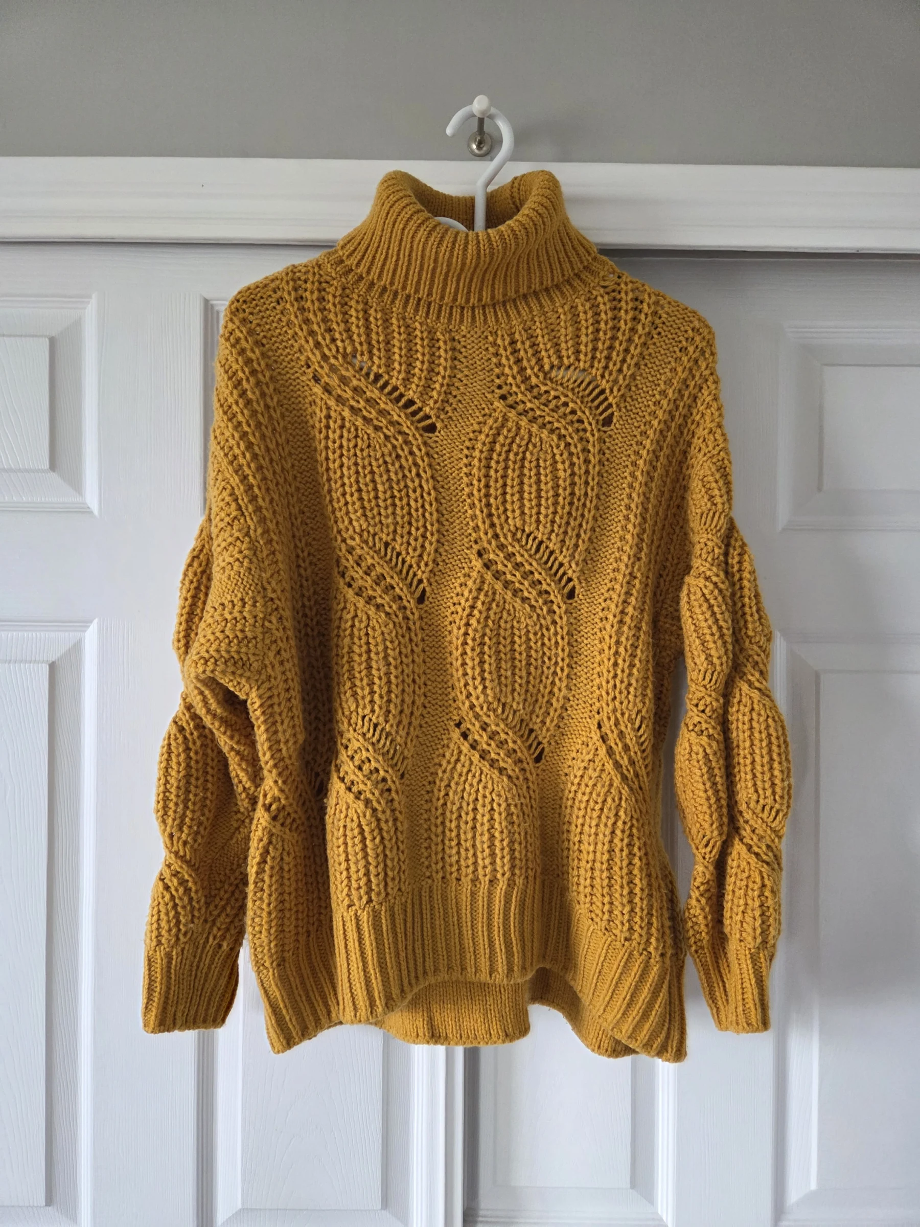 Oversized mustard-yellow knitted jumper HM seconde main