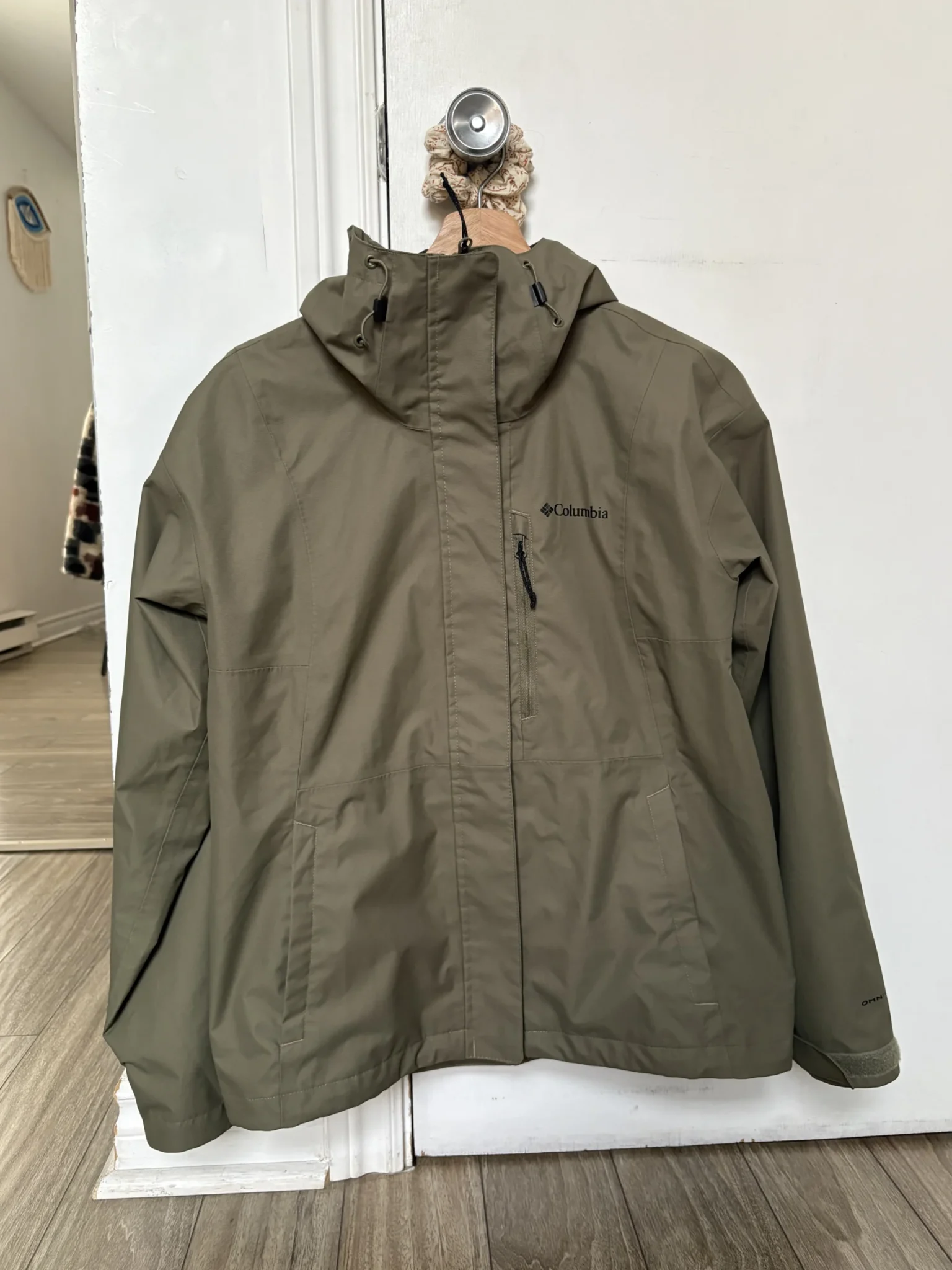 Image for Columbia Hikebound II rain jacket – Worn once