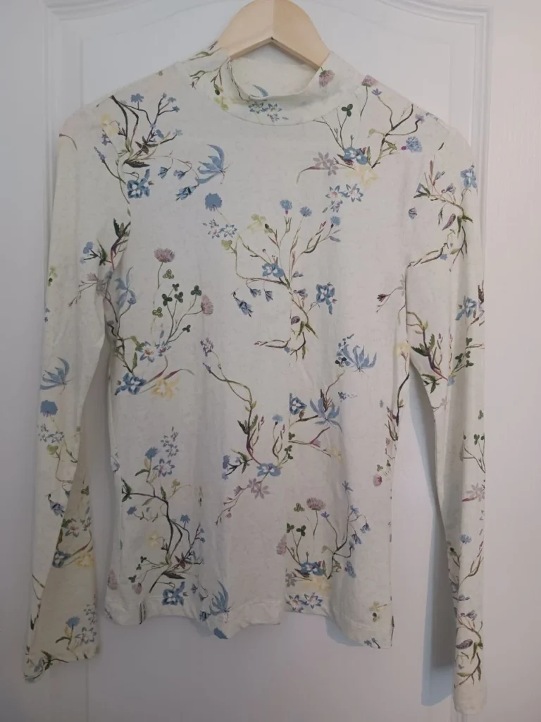 Featured image for T-shirt à manches longues fleuri
