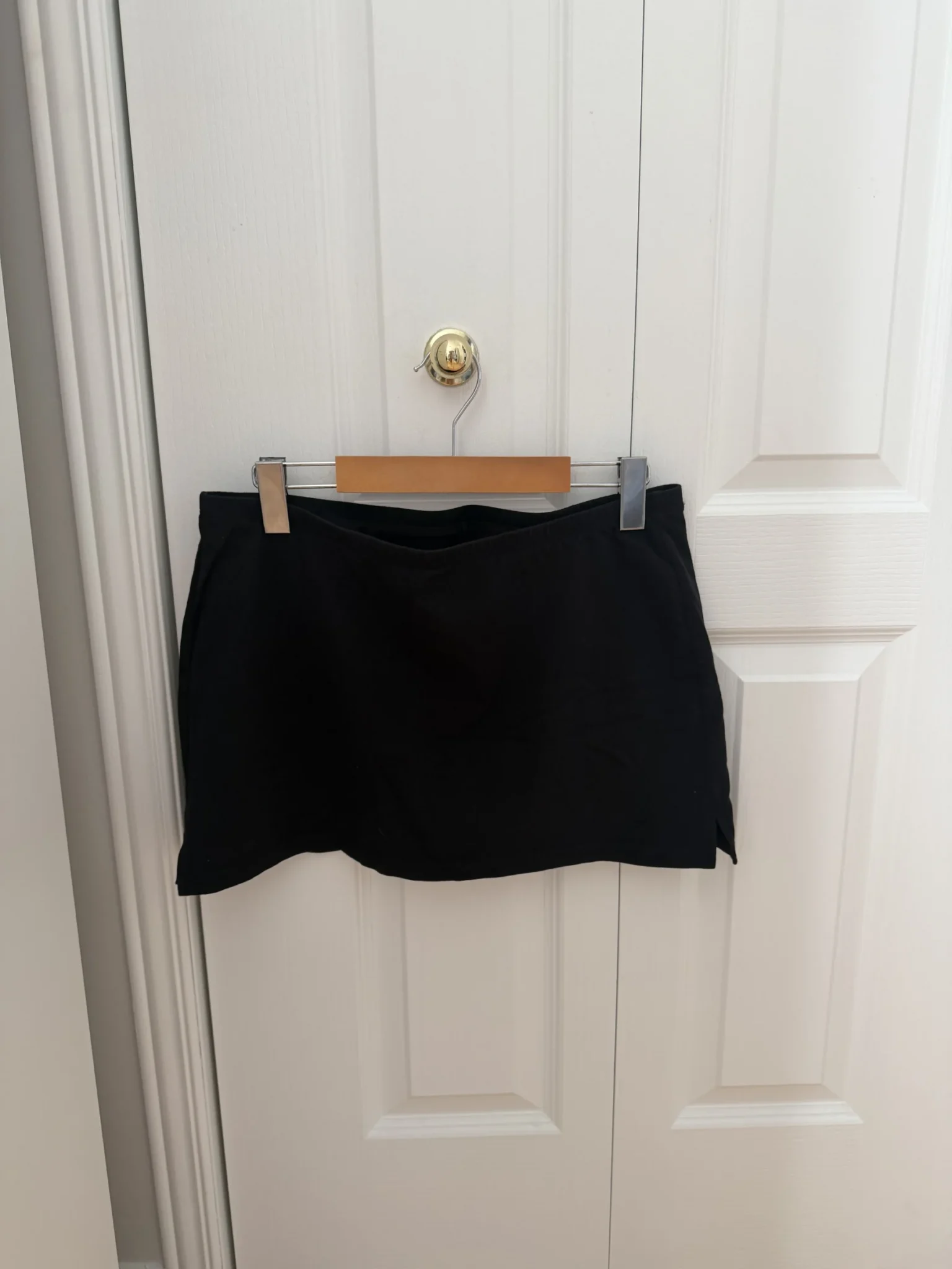 Image for Aritzia women’s midi skirt-shorts