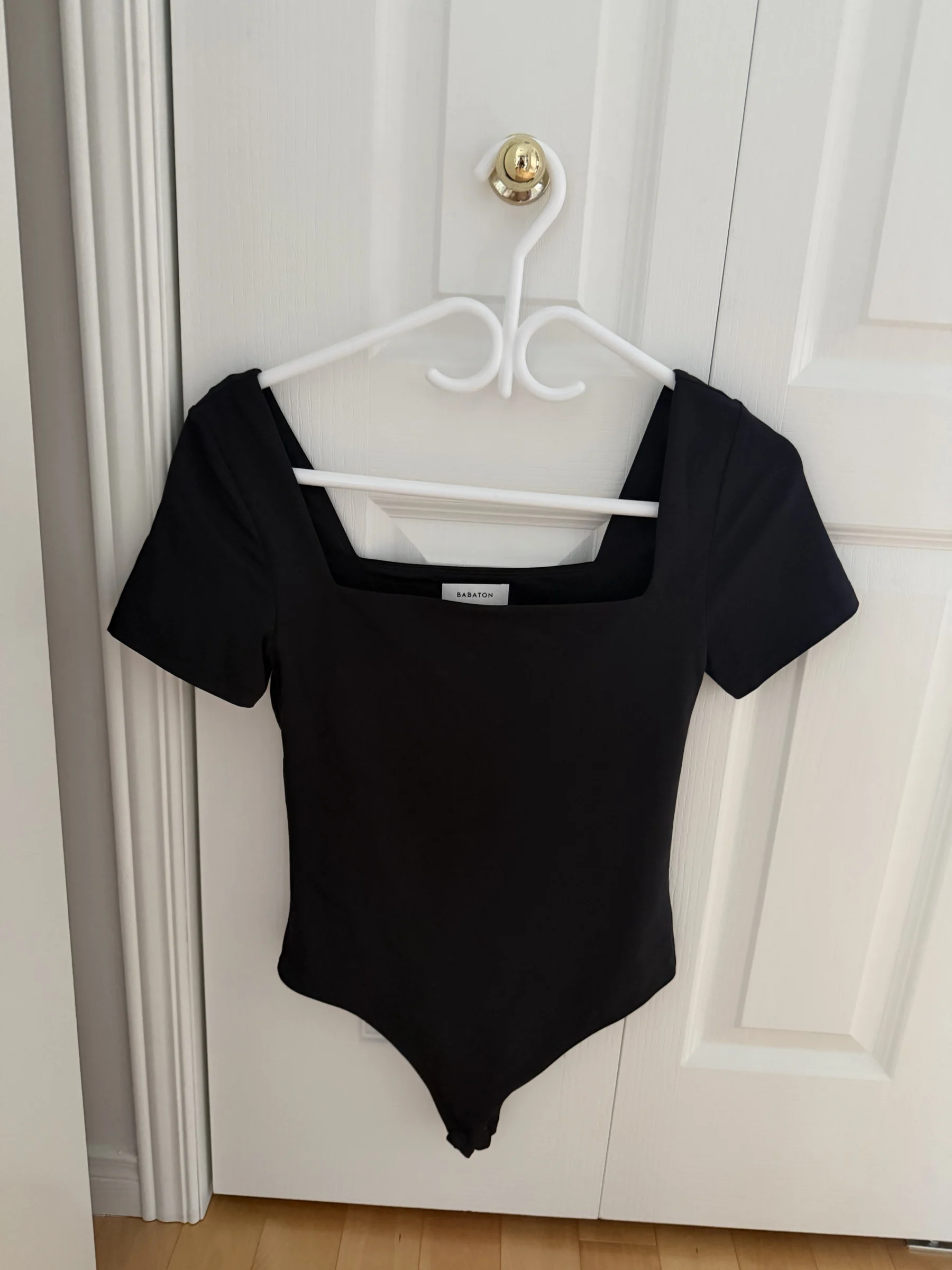 Aritzia women’s bodysuit, size medium Aritzia seconde main