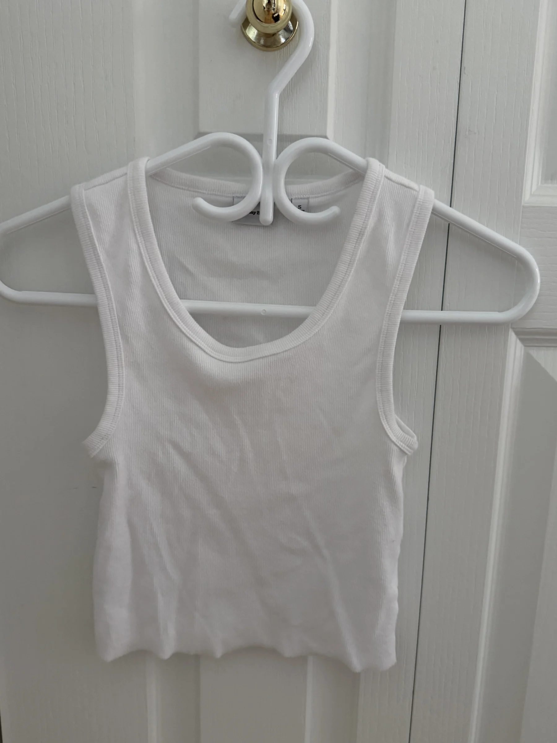 Aritzia Sunday Best camisole, size small Aritzia seconde main