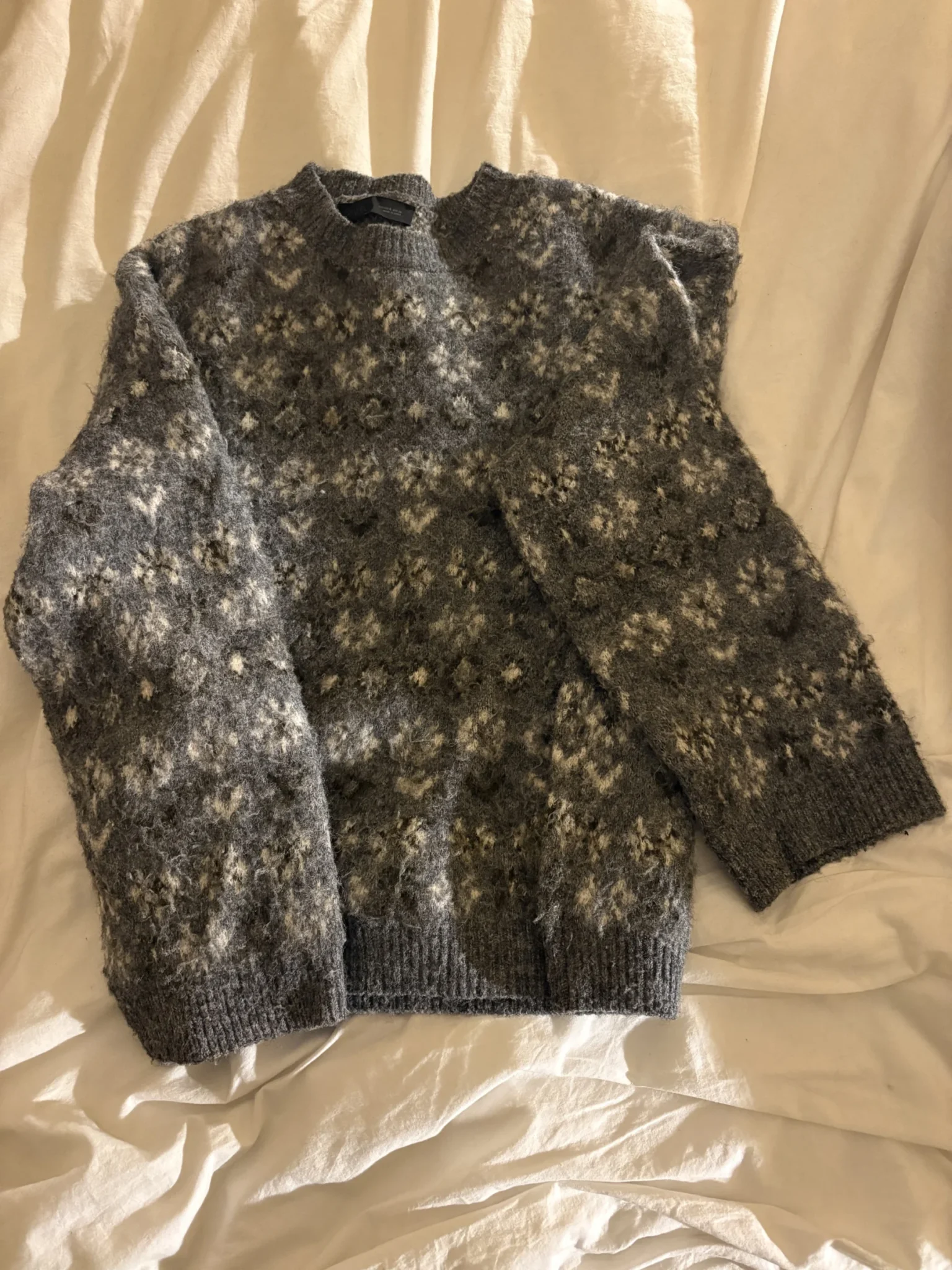 Image for Patterned round-neck jumper in a wool blend from ZARA