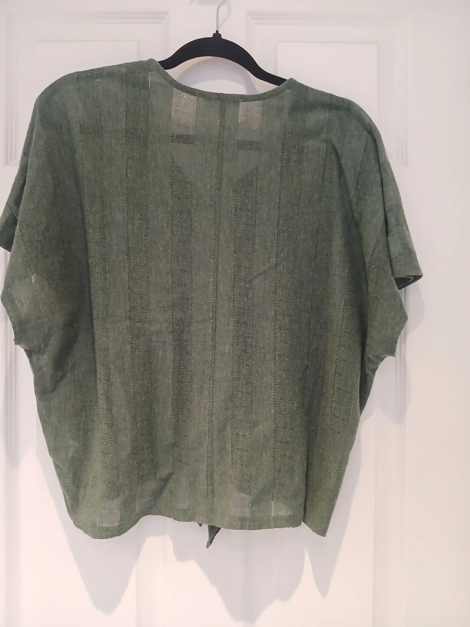 Image for Loose-fitting top with a V-neck