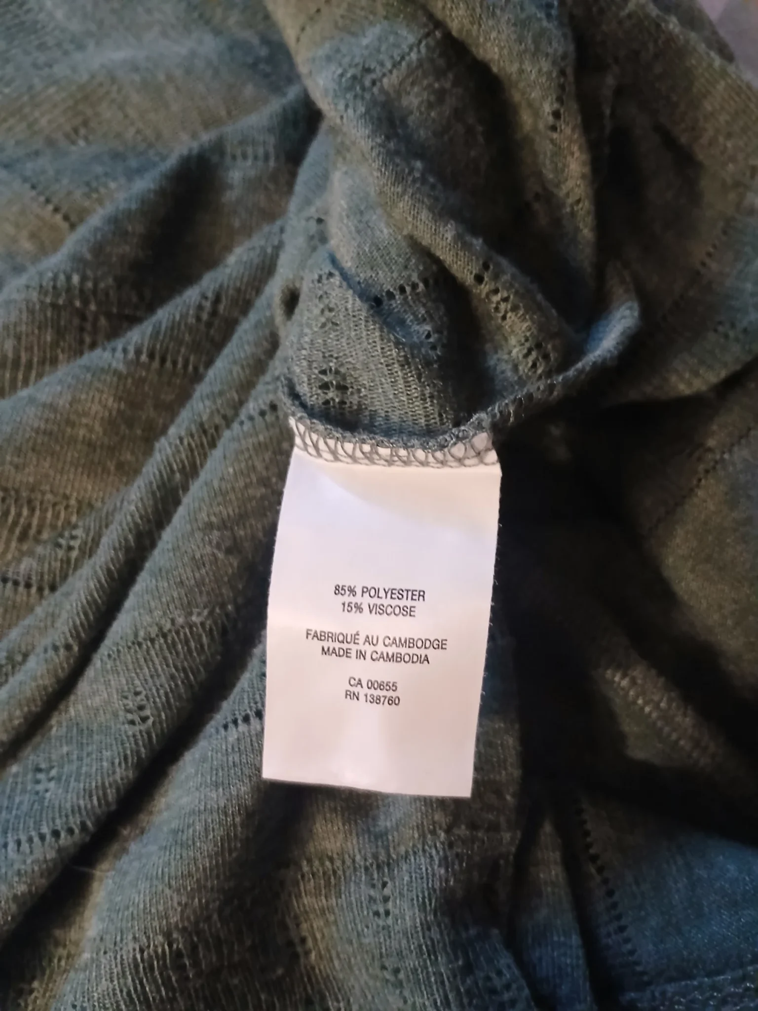 Image for Loose-fitting top with a V-neck