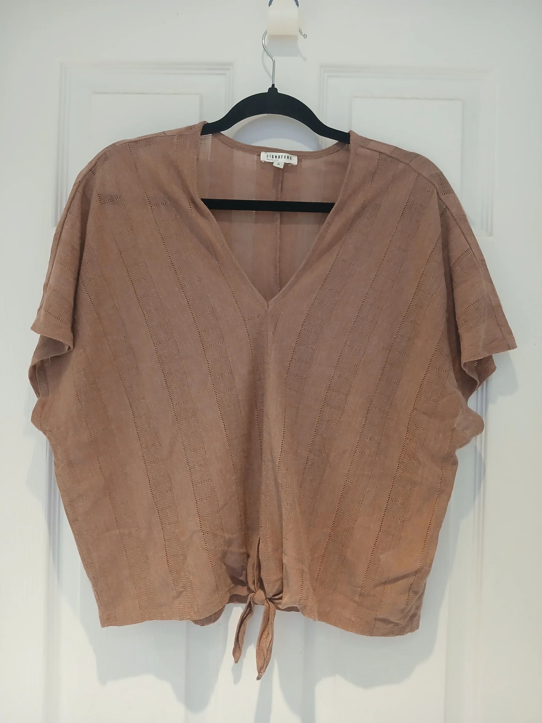 Loose-fitting top with a V-neck Reitmans seconde main