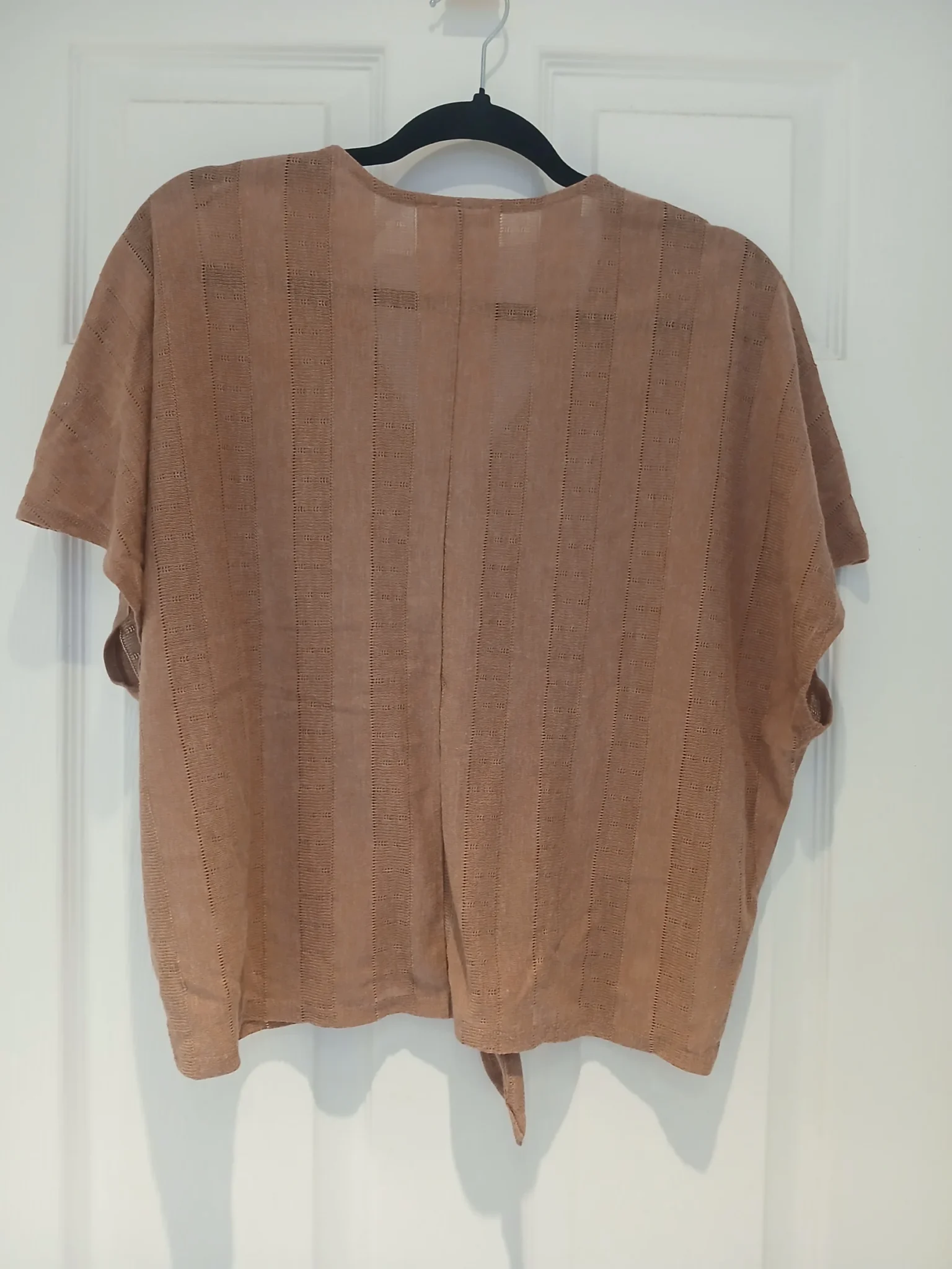 Image for Loose-fitting top with a V-neck