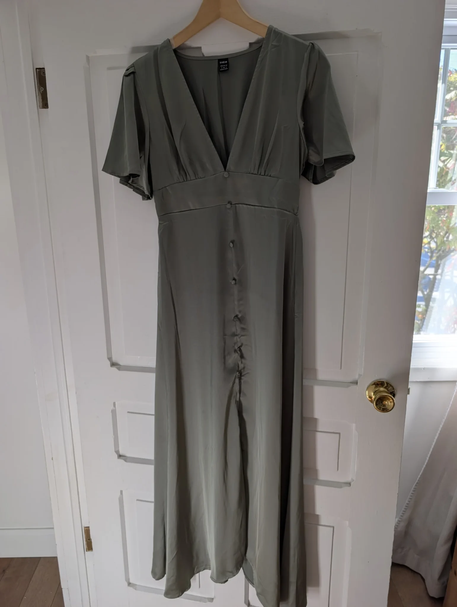 Featured image for Stylish maxi dress