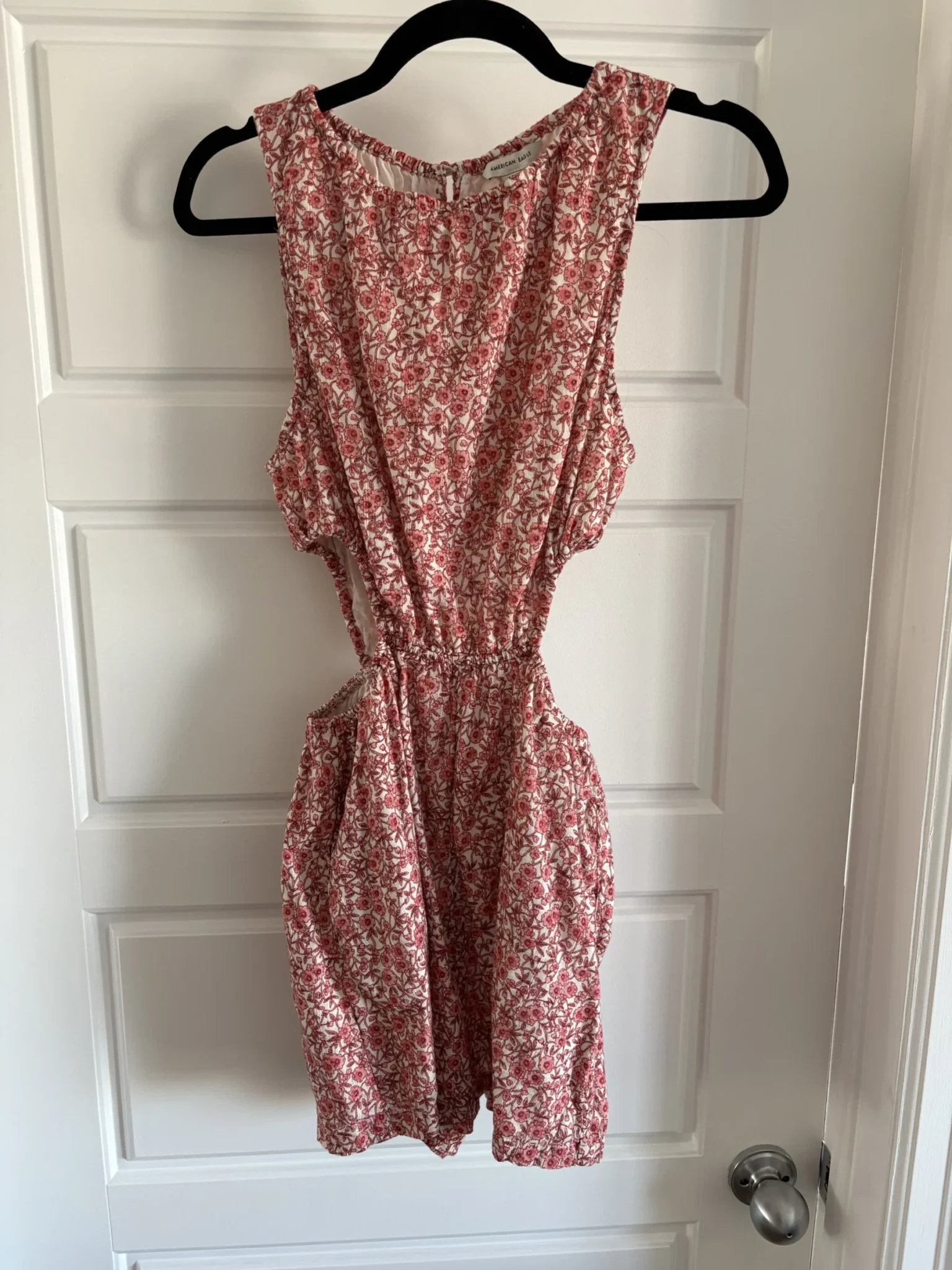 Featured image for American Eagle pink floral jumpsuit