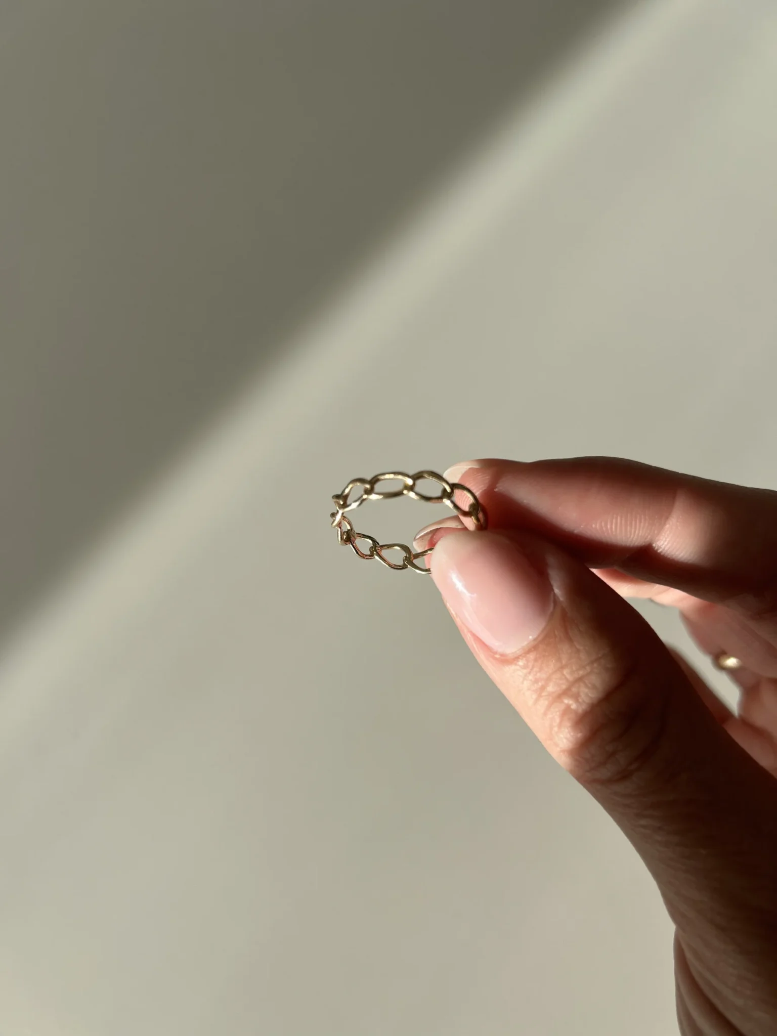 Image for Mejuri 14K yellow gold ring – Size 7