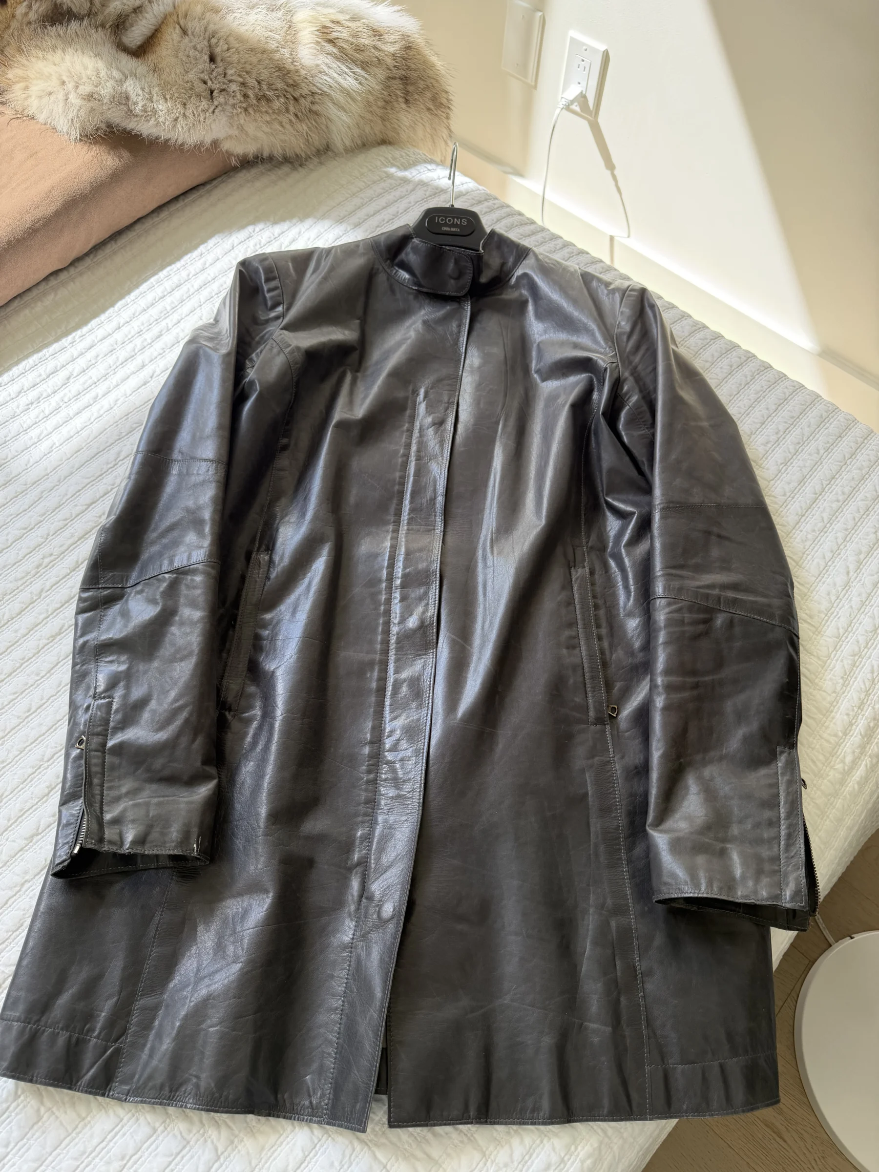M0851 leather coat, high-quality leather M0851 seconde main