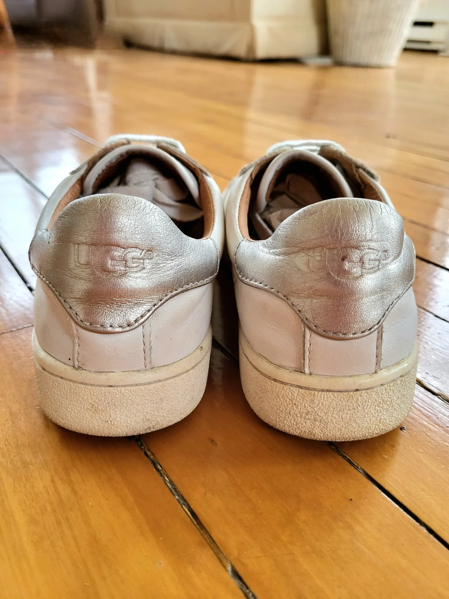 Image for UGG Milo White Leather Sneakers Low Top Women Size 7 Trainers 1019107