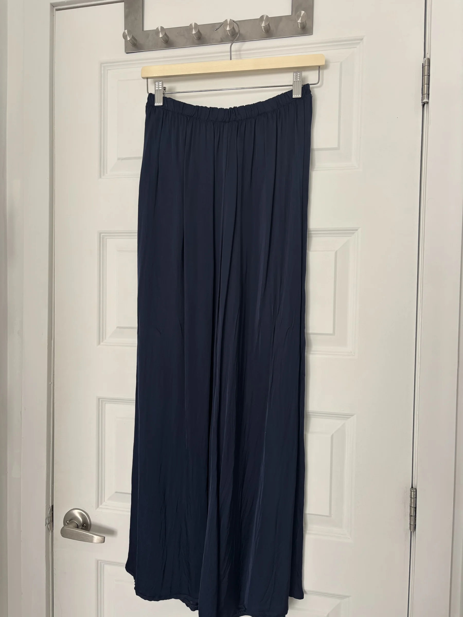 Loose-fitting satin trousers Simons seconde main
