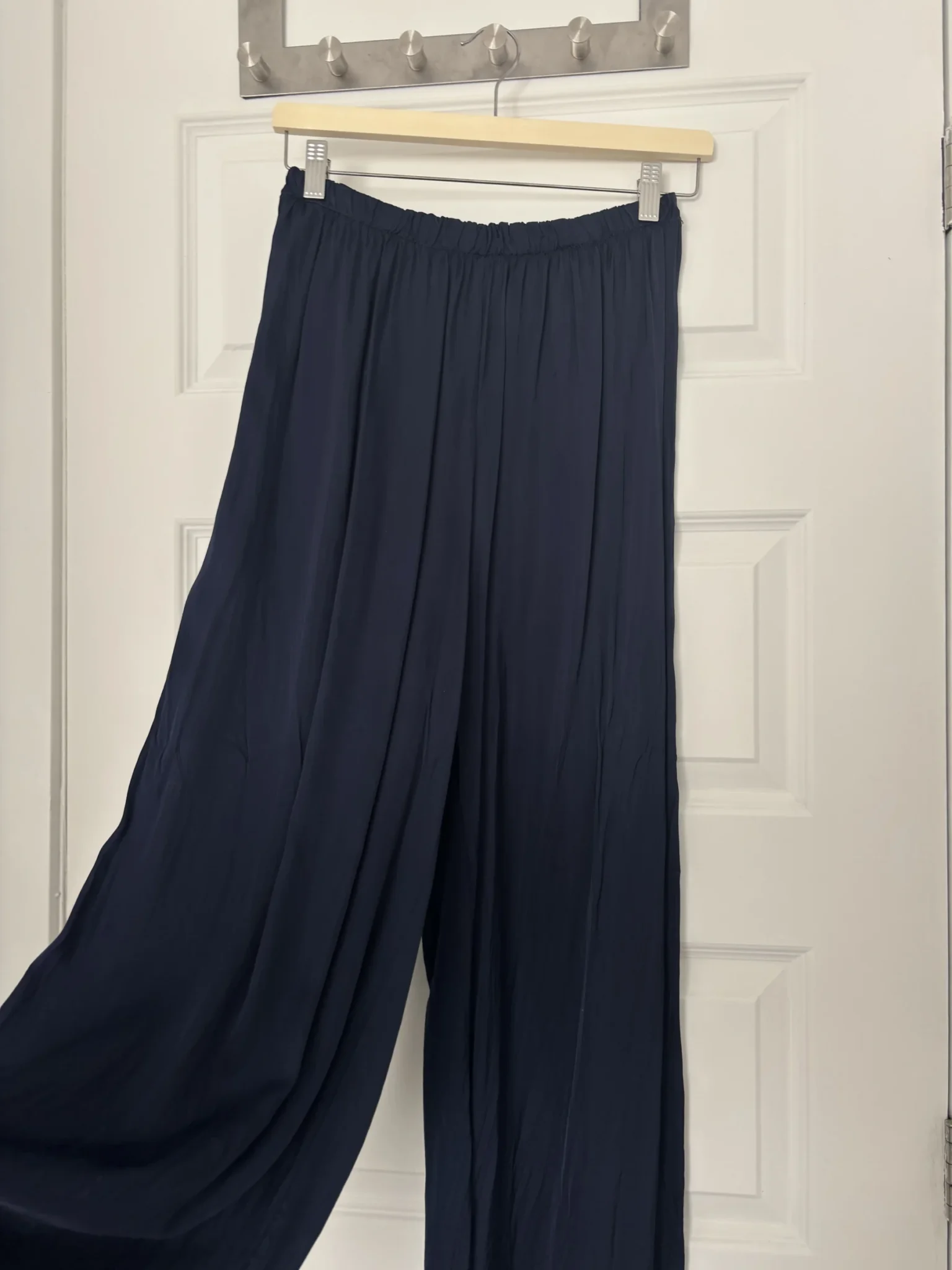 Image for Loose-fitting satin trousers