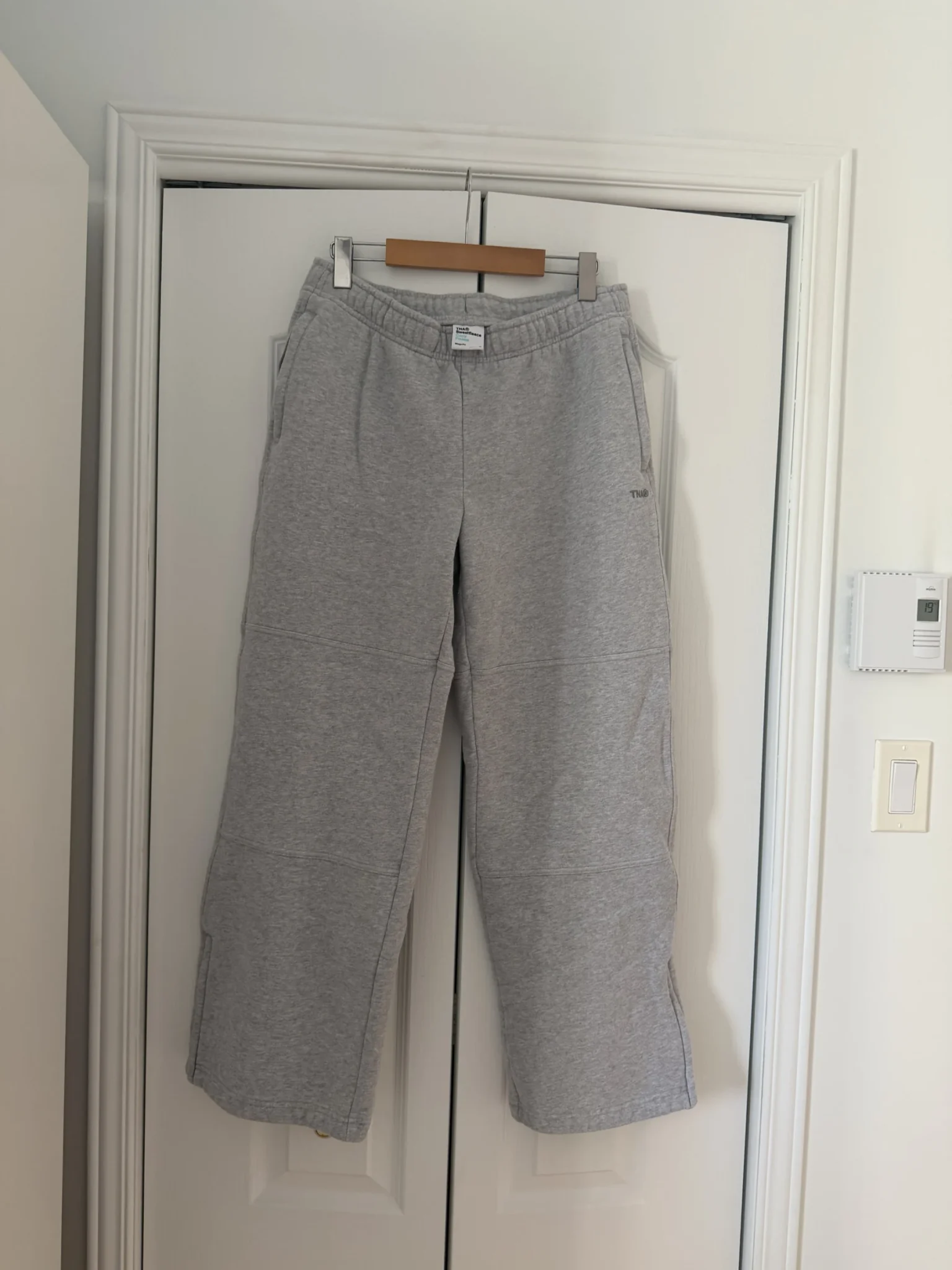 Image for Aritzia TNA jogging bottoms, size medium