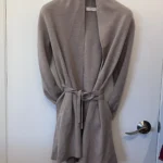 Thumbnail for Long cardigan avec poches et ceinture