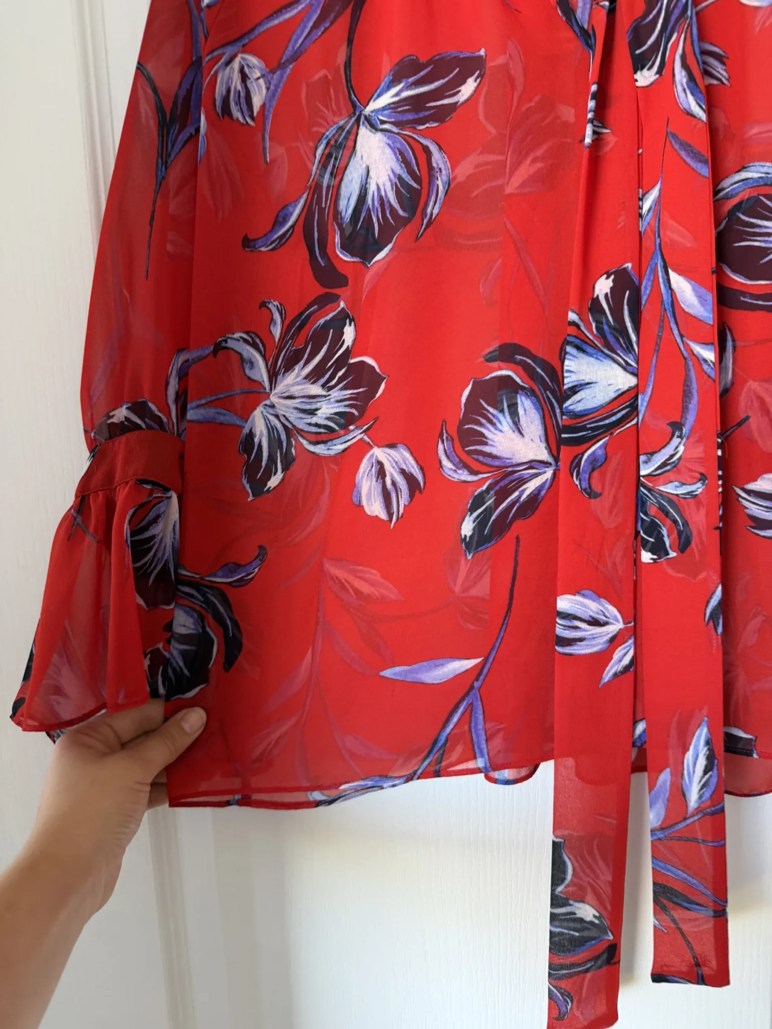 Image for MISA Los Angeles blouse, size L, red with floral patterns