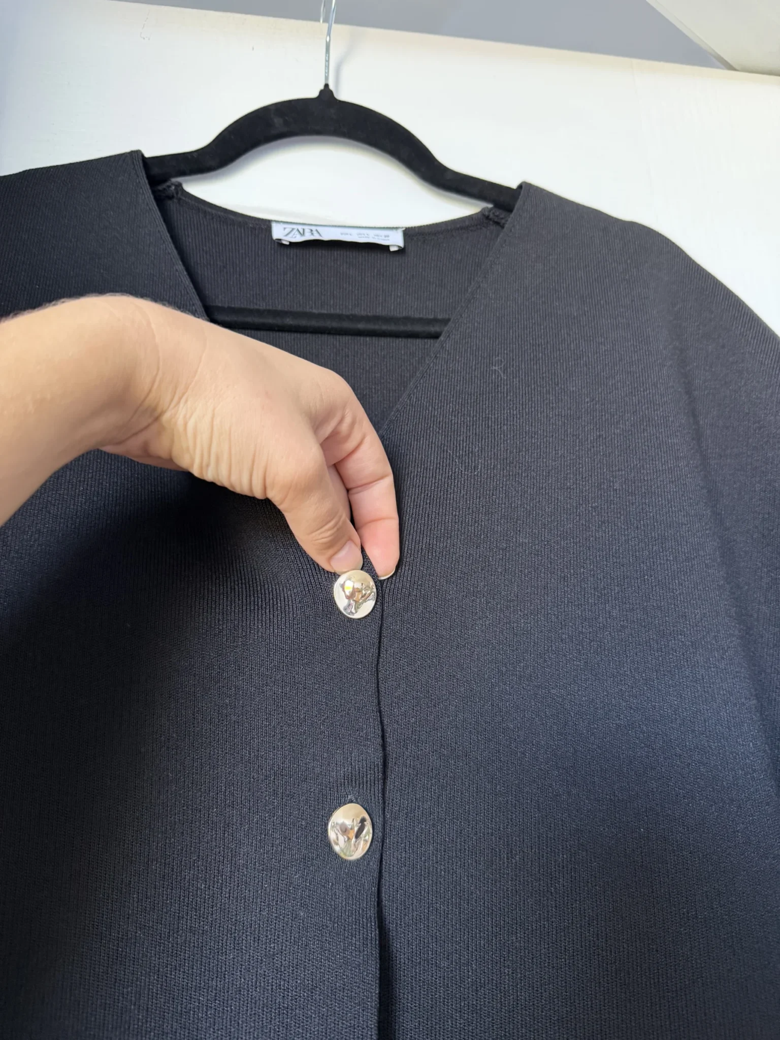 Image for Top Zara noir et boutons doré taille L