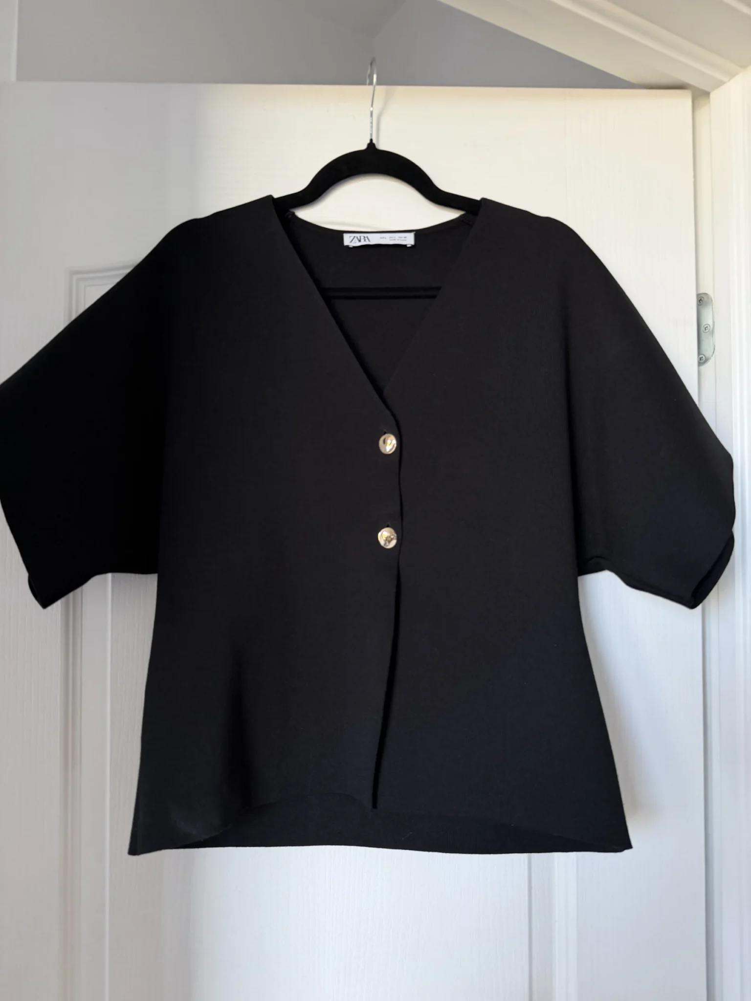Image for Top Zara noir et boutons doré taille L